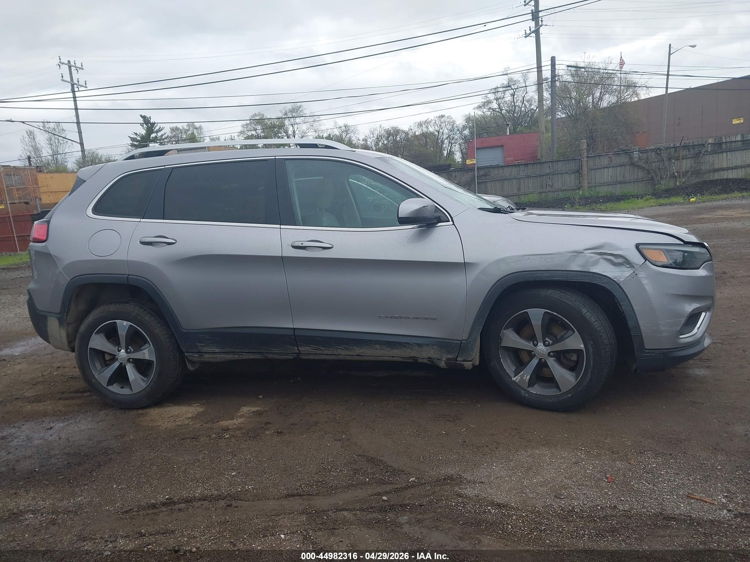 2019 Jeep Cherokee Limited Fwd Silver vin: 1C4PJLDB3KD387213