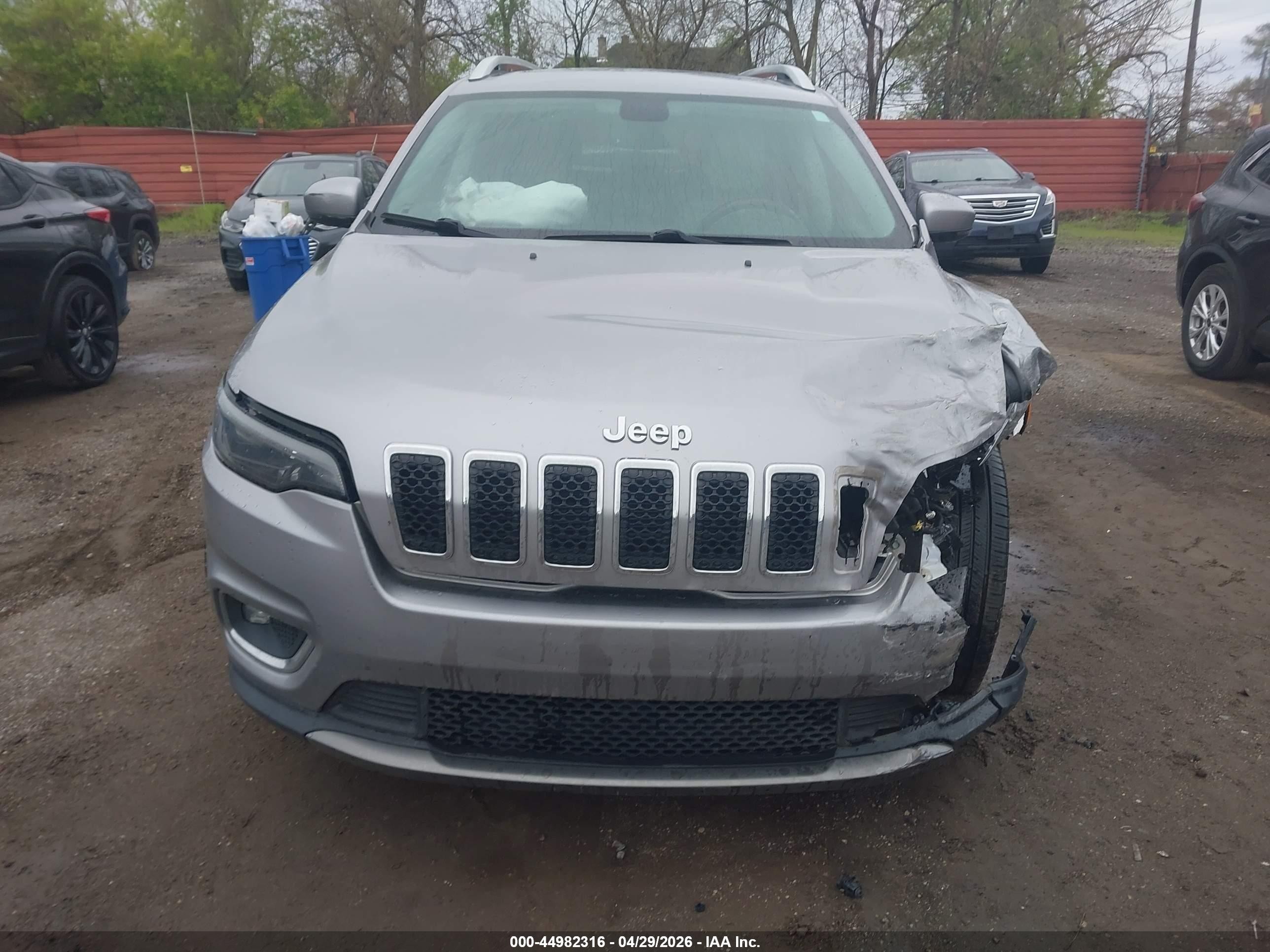 2019 Jeep Cherokee Limited Fwd Silver vin: 1C4PJLDB3KD387213