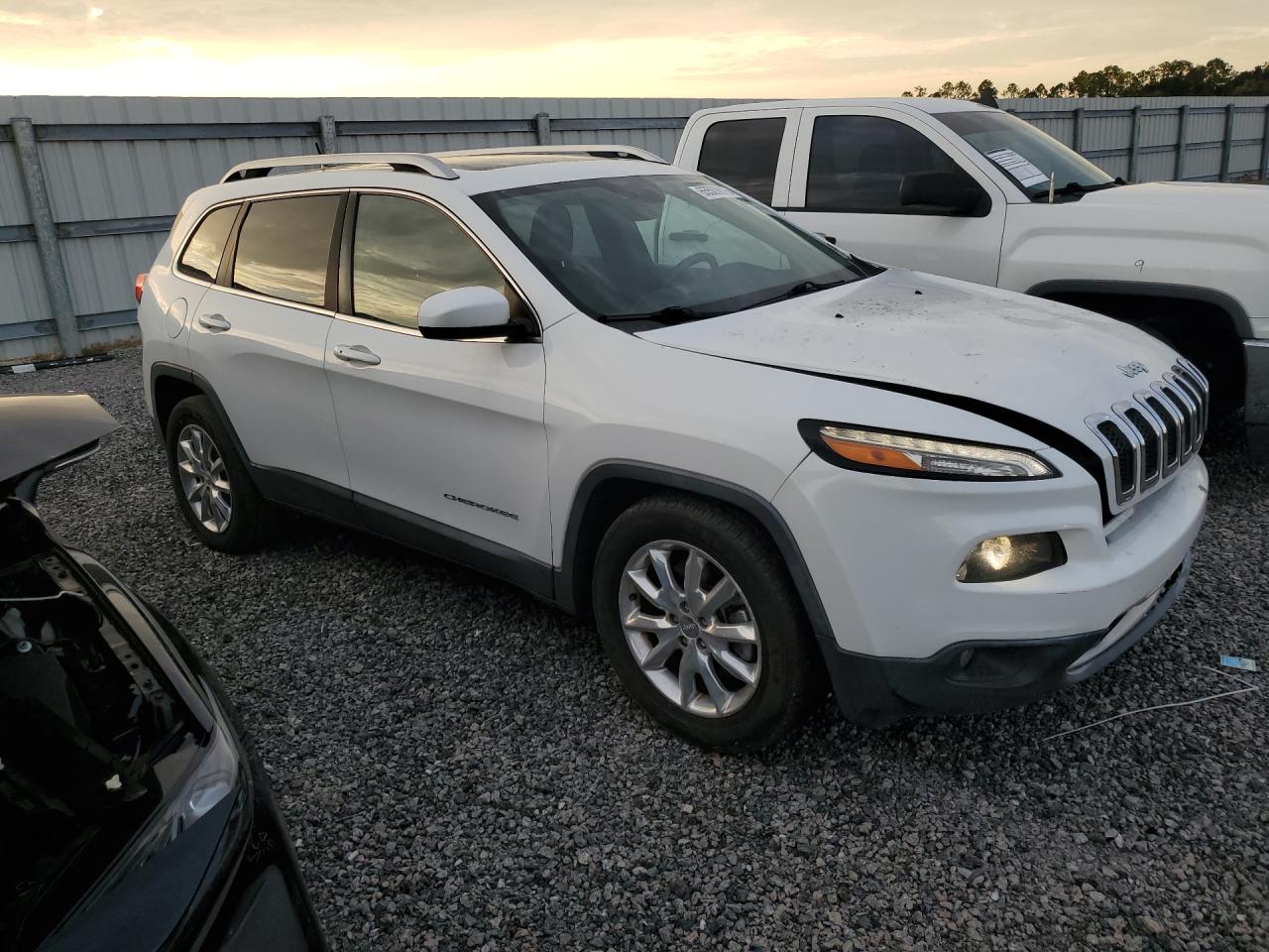 2015 Jeep Cherokee Limited White vin: 1C4PJLDB4FW670438