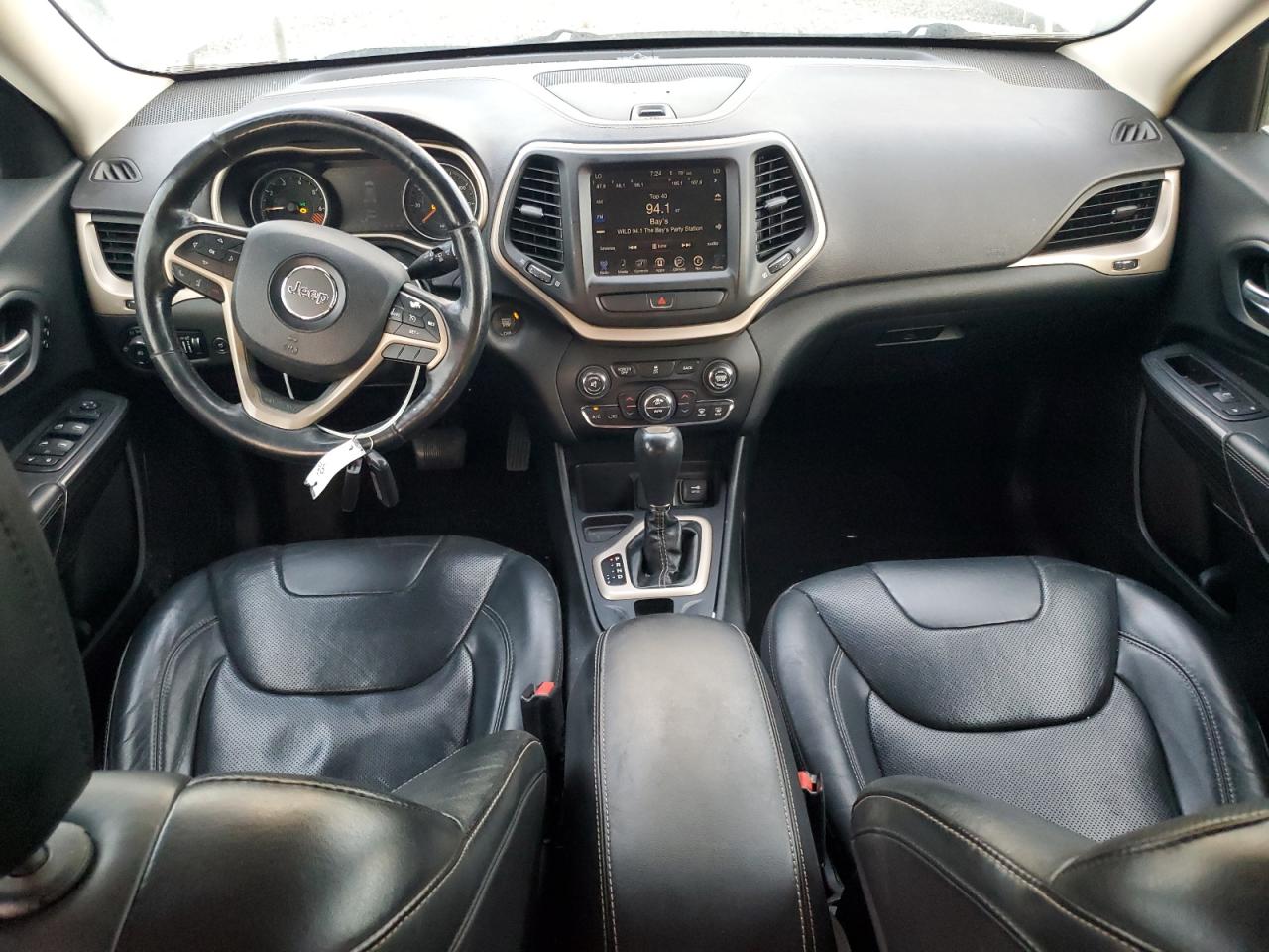 2015 Jeep Cherokee Limited White vin: 1C4PJLDB4FW670438
