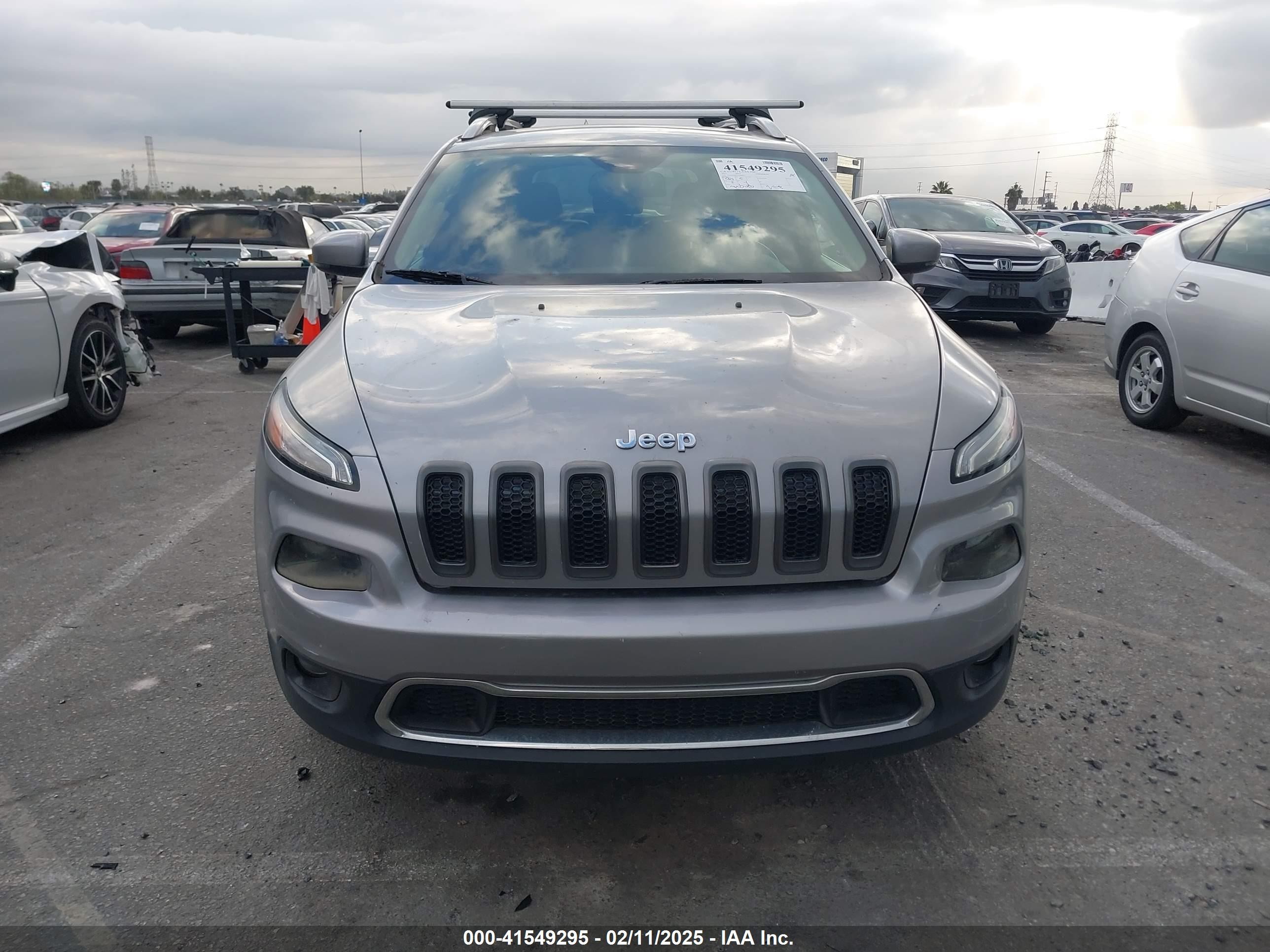 2017 Jeep Cherokee Limited Fwd Gray vin: 1C4PJLDB4HW526035