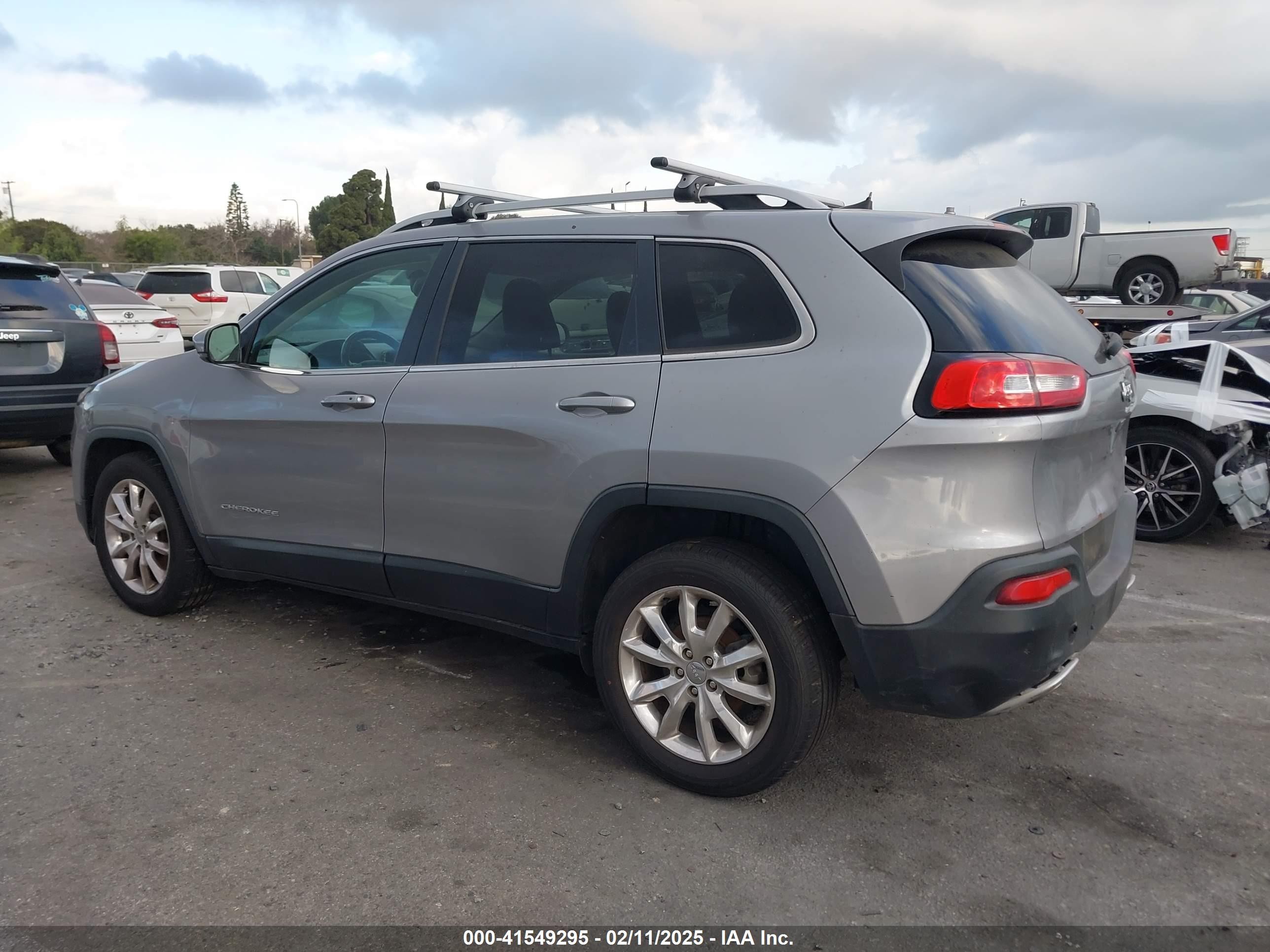 2017 Jeep Cherokee Limited Fwd Gray vin: 1C4PJLDB4HW526035