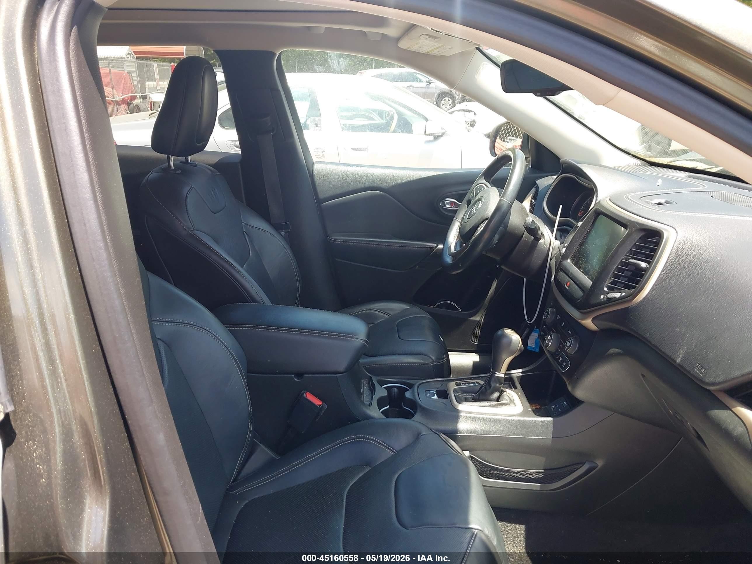 2015 Jeep Cherokee Limited Зеленый vin: 1C4PJLDB5FW701289