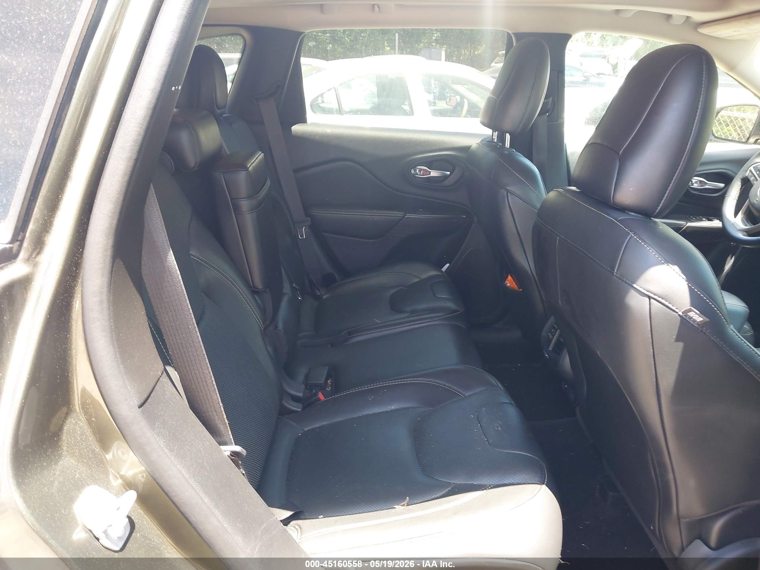 2015 Jeep Cherokee Limited Зеленый vin: 1C4PJLDB5FW701289
