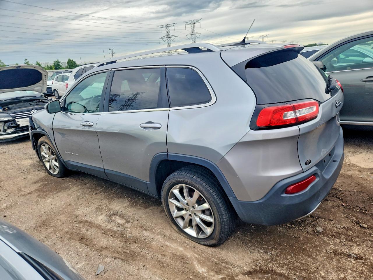 2014 Jeep Cherokee Silver vin: 1C4PJLDB6EW160798