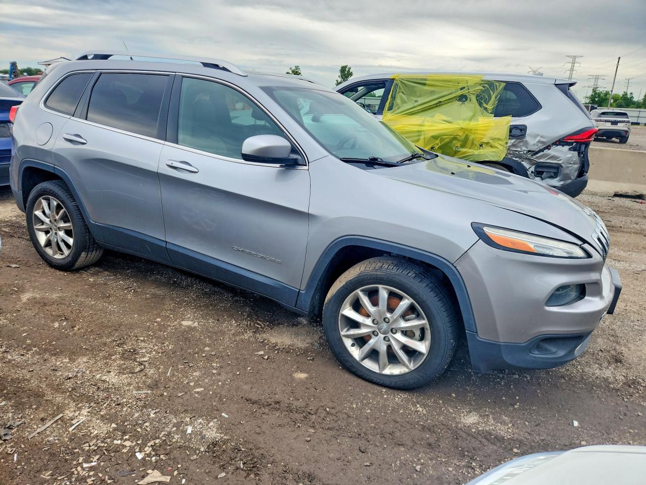 2014 Jeep Cherokee Silver vin: 1C4PJLDB6EW160798