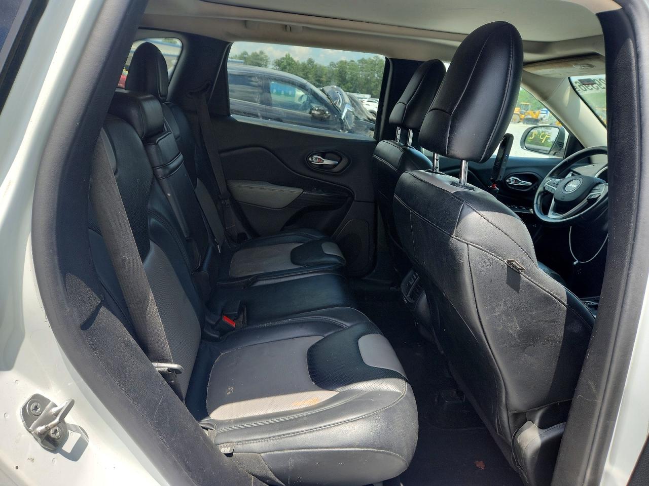 2014 Jeep Cherokee Limited White vin: 1C4PJLDB6EW227125