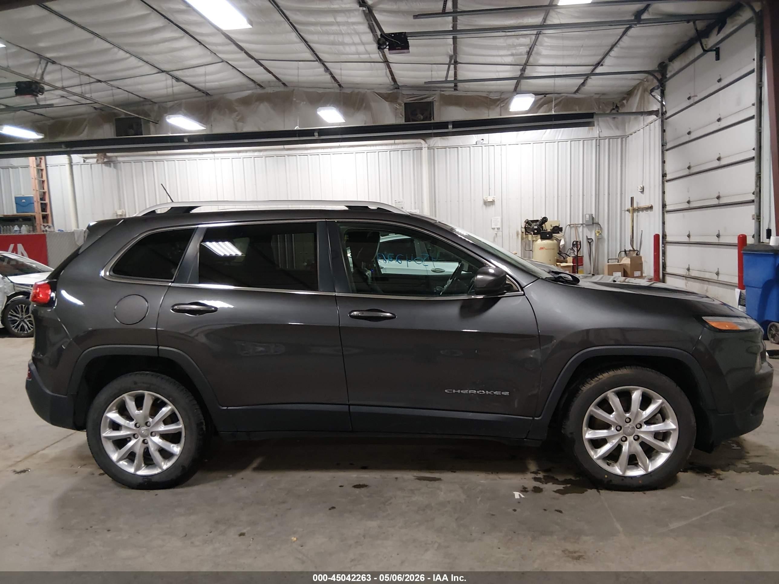 2015 Jeep Cherokee Limited Gray vin: 1C4PJLDB7FW579129