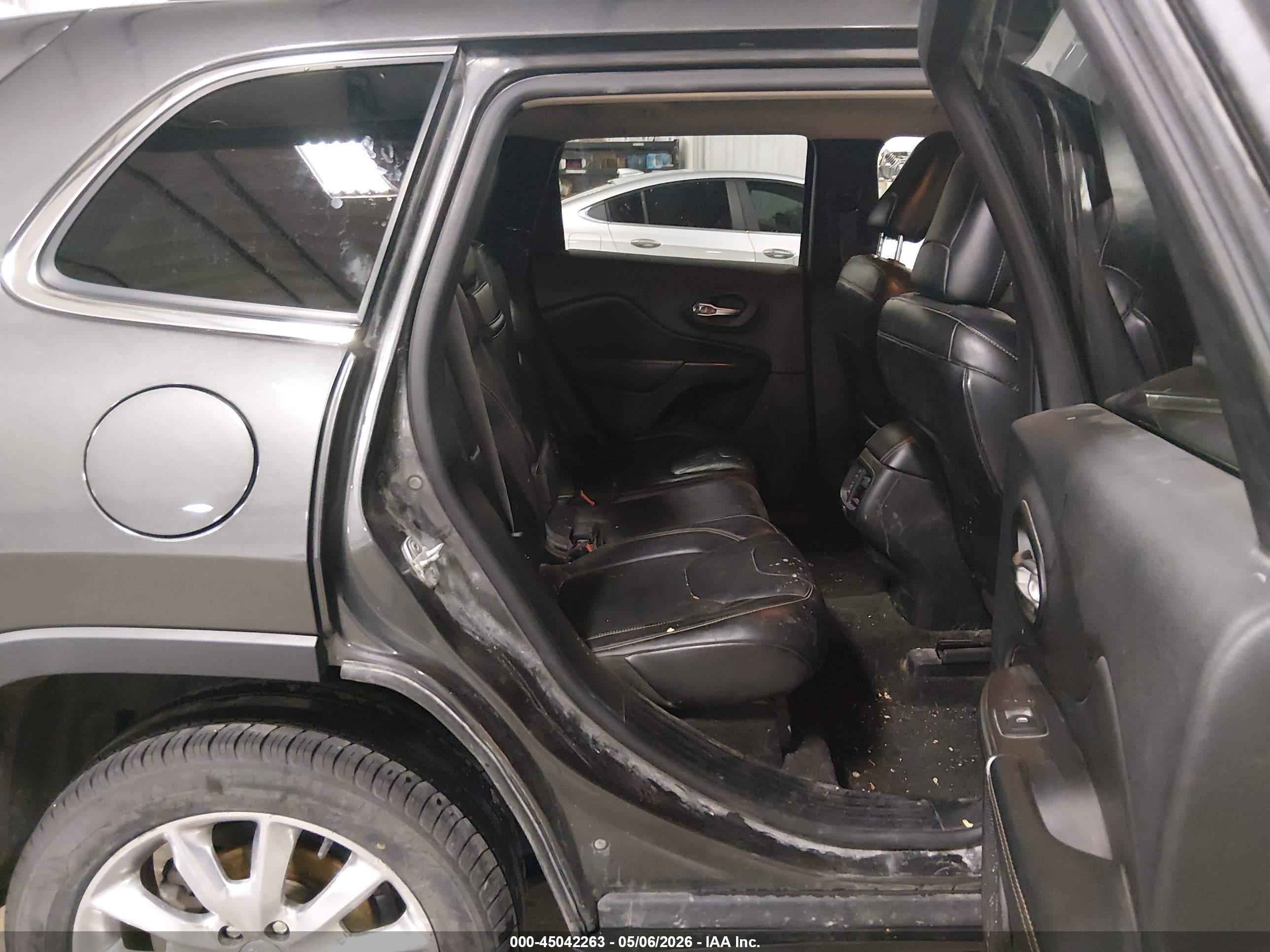 2015 Jeep Cherokee Limited Gray vin: 1C4PJLDB7FW579129