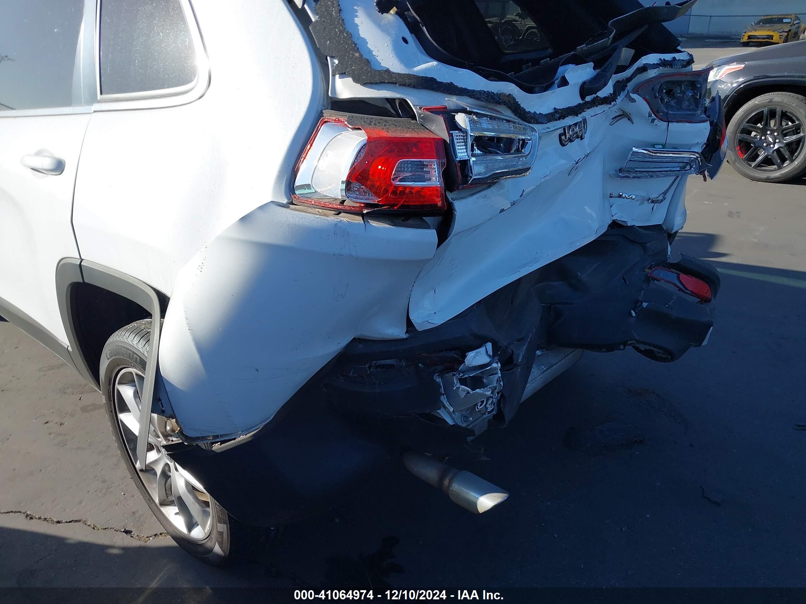 2017 Jeep Cherokee Limited Fwd White vin: 1C4PJLDB7HW534369