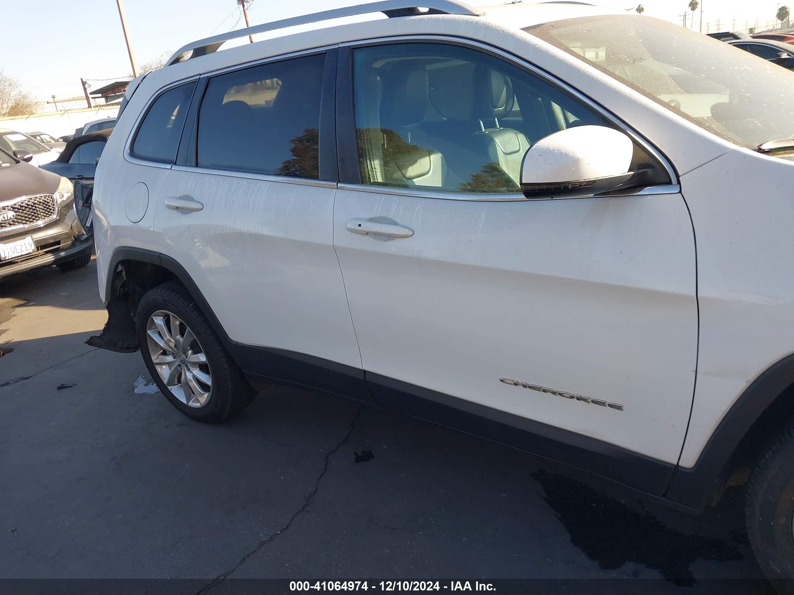 2017 Jeep Cherokee Limited Fwd White vin: 1C4PJLDB7HW534369