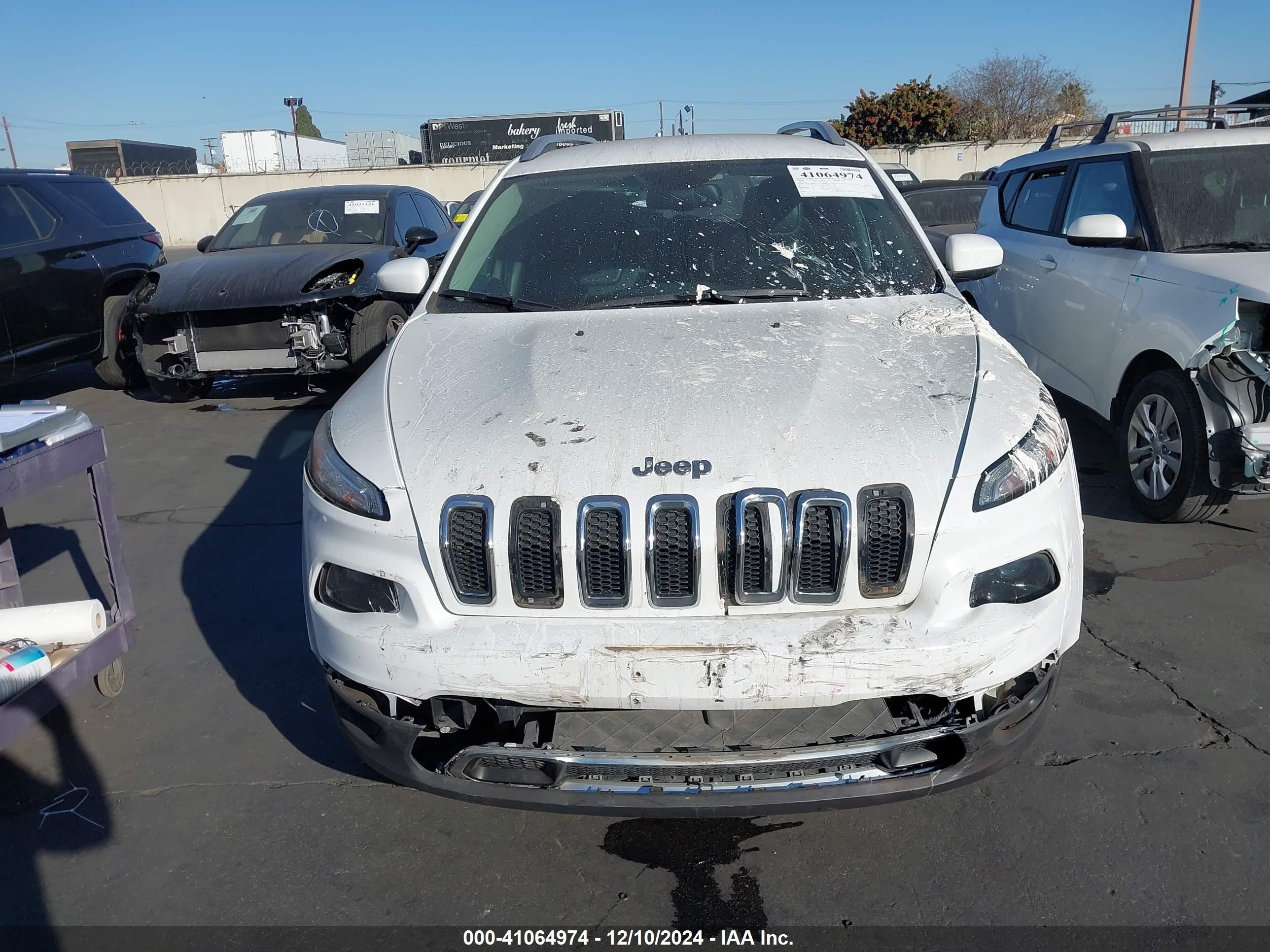2017 Jeep Cherokee Limited Fwd White vin: 1C4PJLDB7HW534369