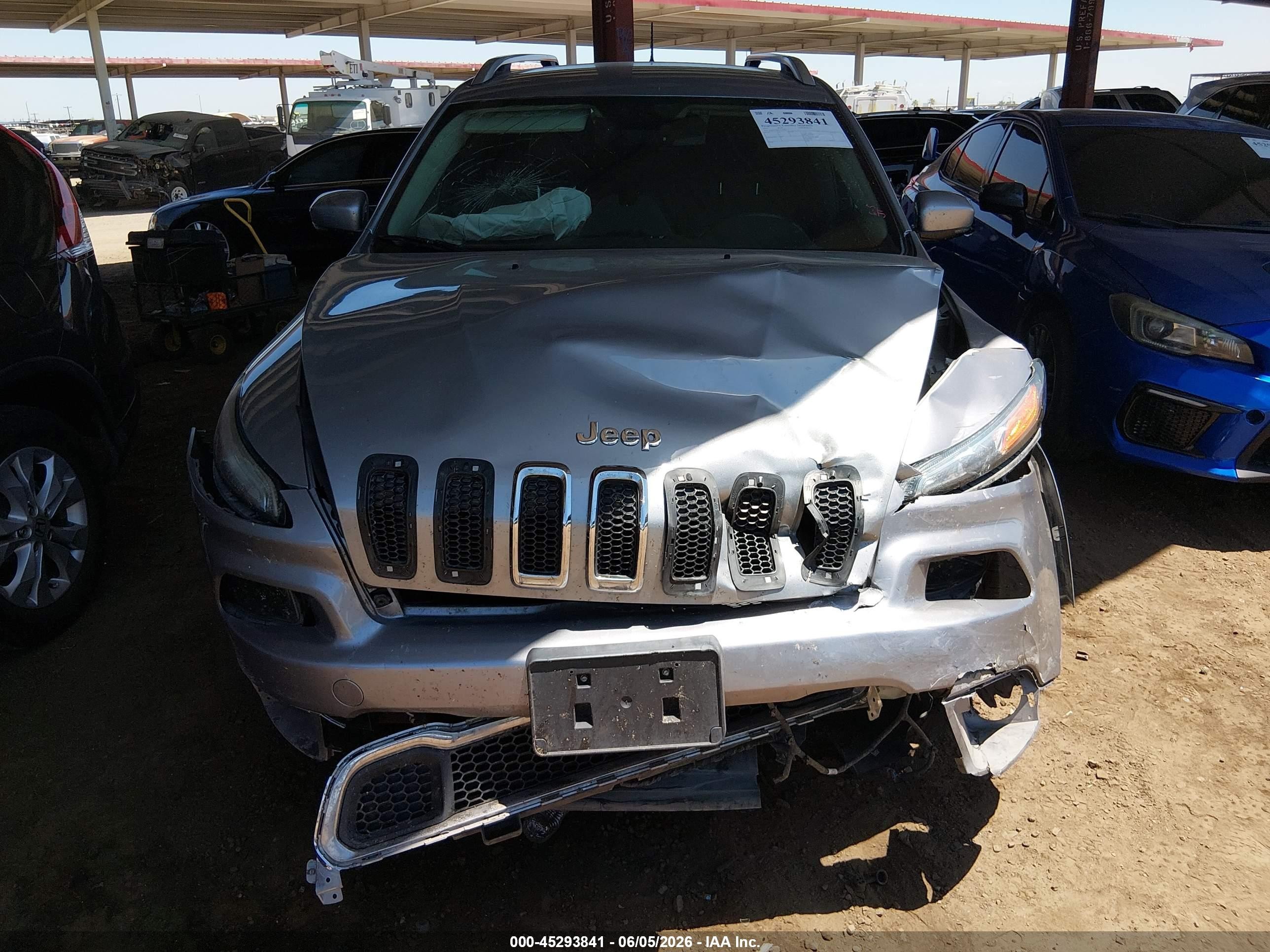 2015 Jeep Cherokee Limited Silver vin: 1C4PJLDB8FW507632