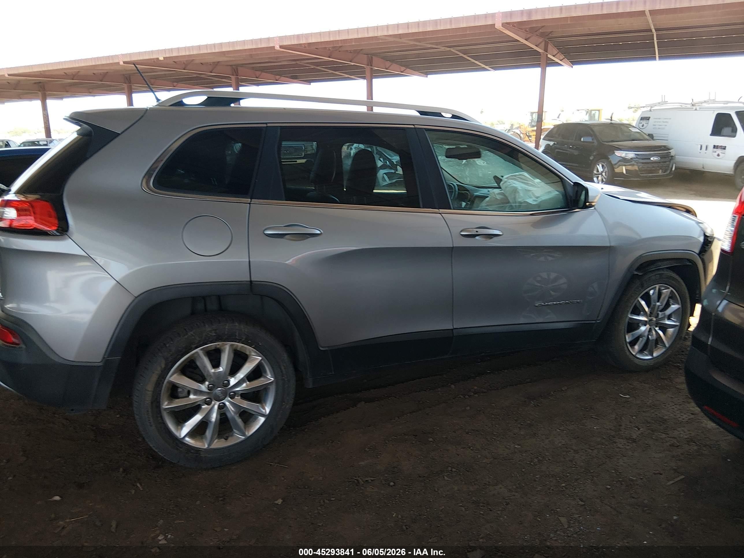 2015 Jeep Cherokee Limited Silver vin: 1C4PJLDB8FW507632