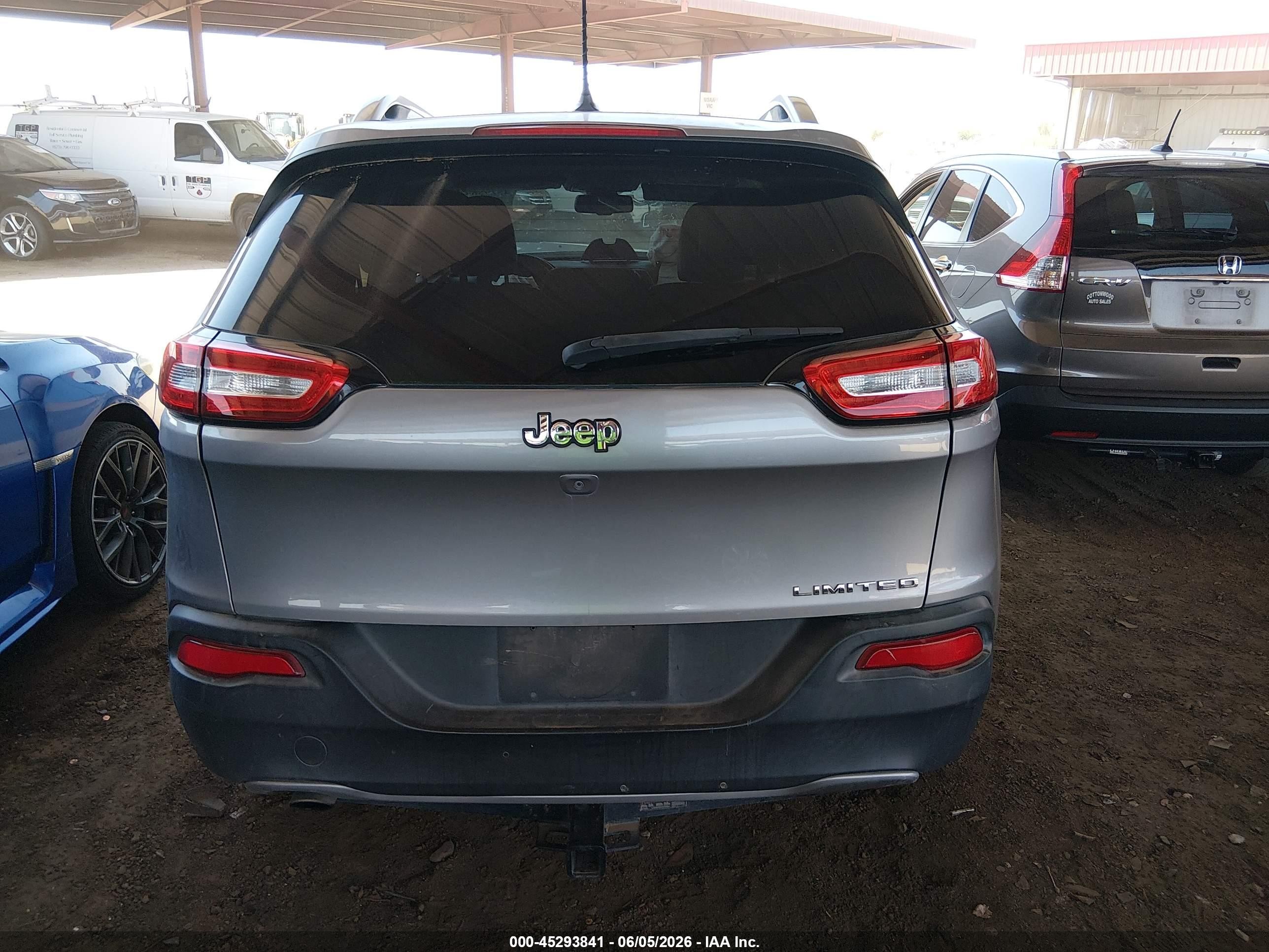 2015 Jeep Cherokee Limited Silver vin: 1C4PJLDB8FW507632