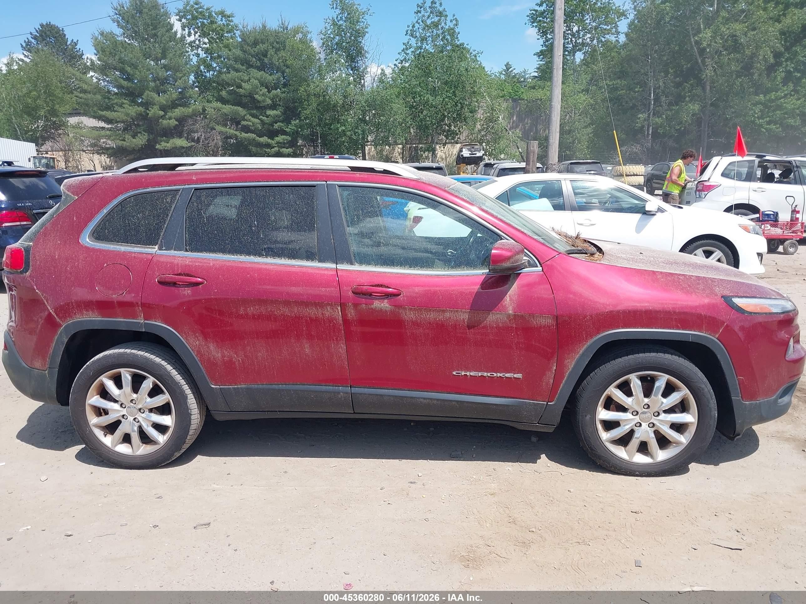 2015 Jeep Cherokee Limited Red vin: 1C4PJLDB8FW637961