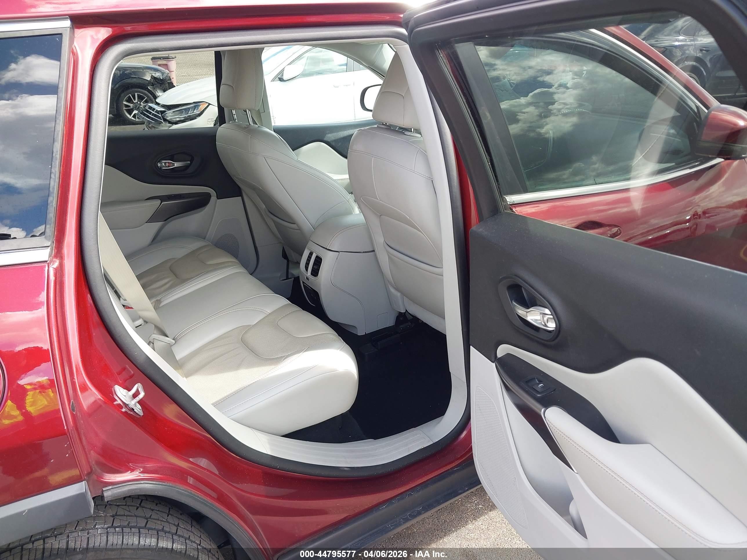 2019 Jeep Cherokee Limited Fwd Red vin: 1C4PJLDB9KD296611