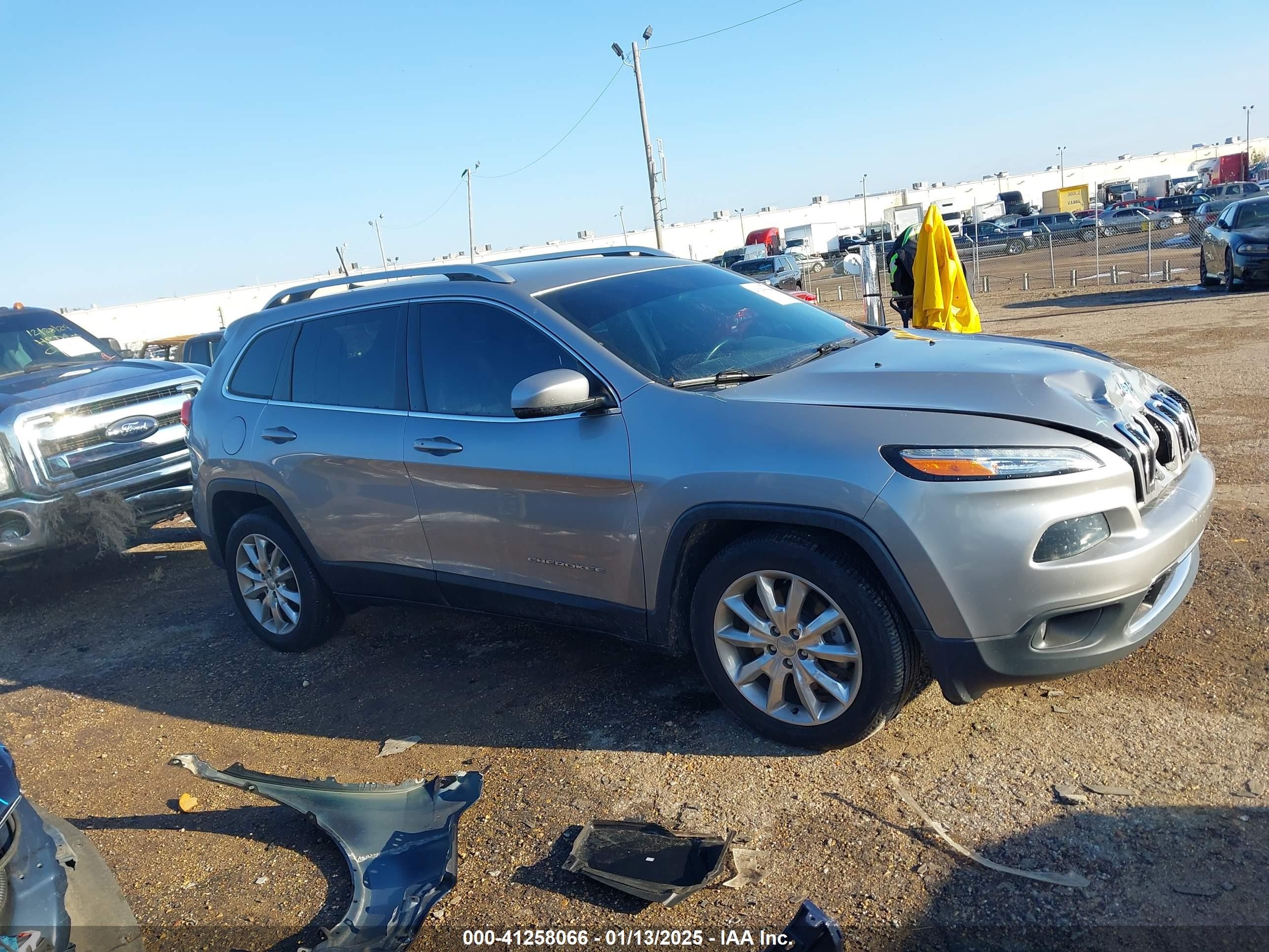 2017 Jeep Cherokee Limited Fwd Gray vin: 1C4PJLDBXHW548184