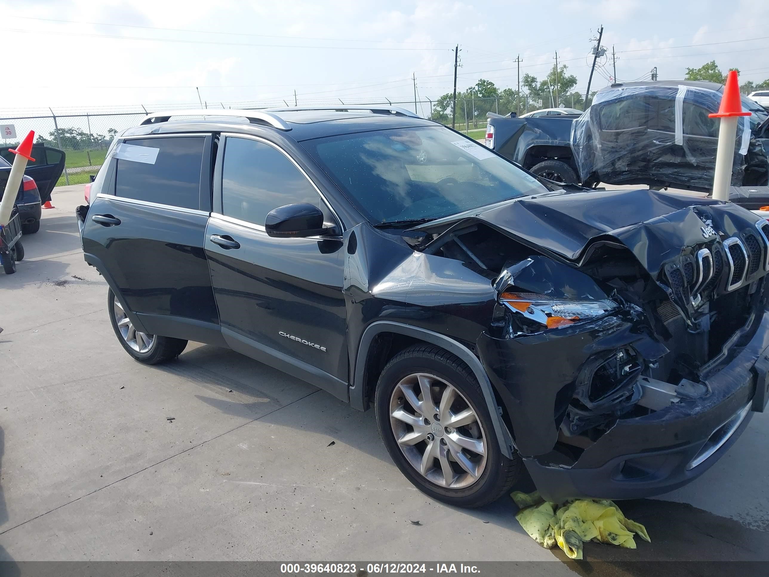 2017 Jeep Cherokee Limited Fwd Black vin: 1C4PJLDBXHW607833