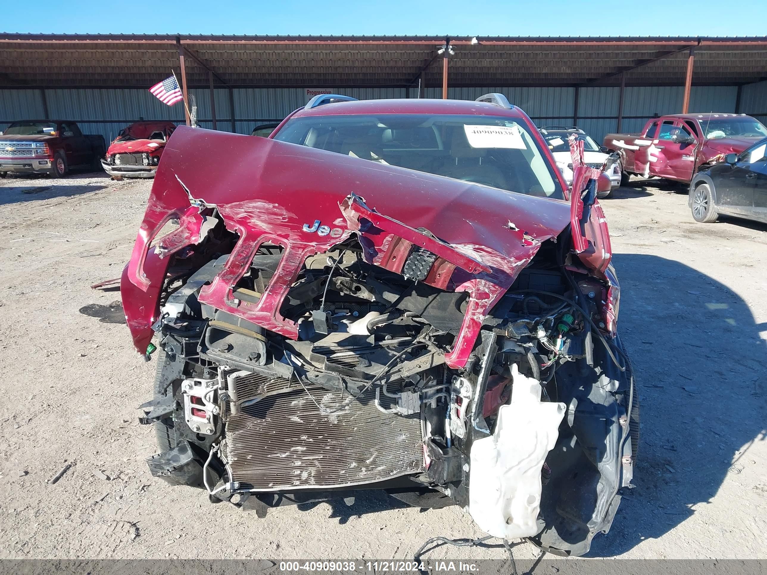 2017 Jeep Cherokee Limited Fwd Red vin: 1C4PJLDBXHW661794
