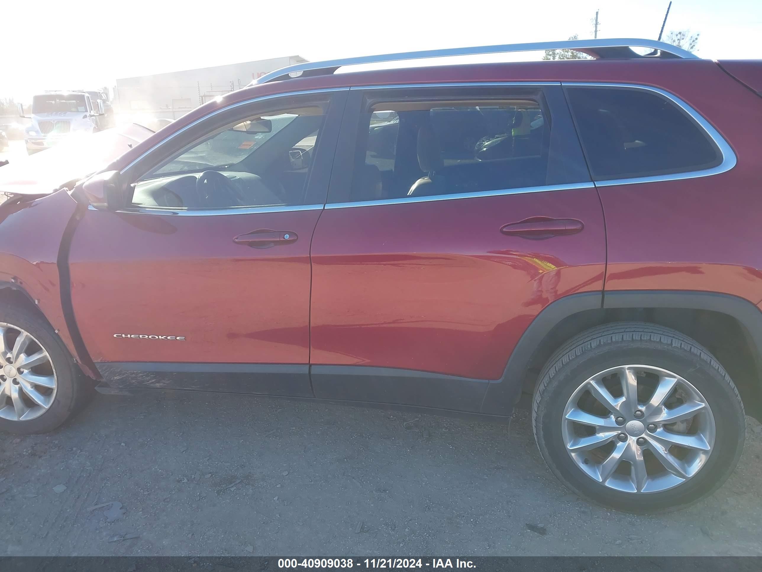 2017 Jeep Cherokee Limited Fwd Red vin: 1C4PJLDBXHW661794