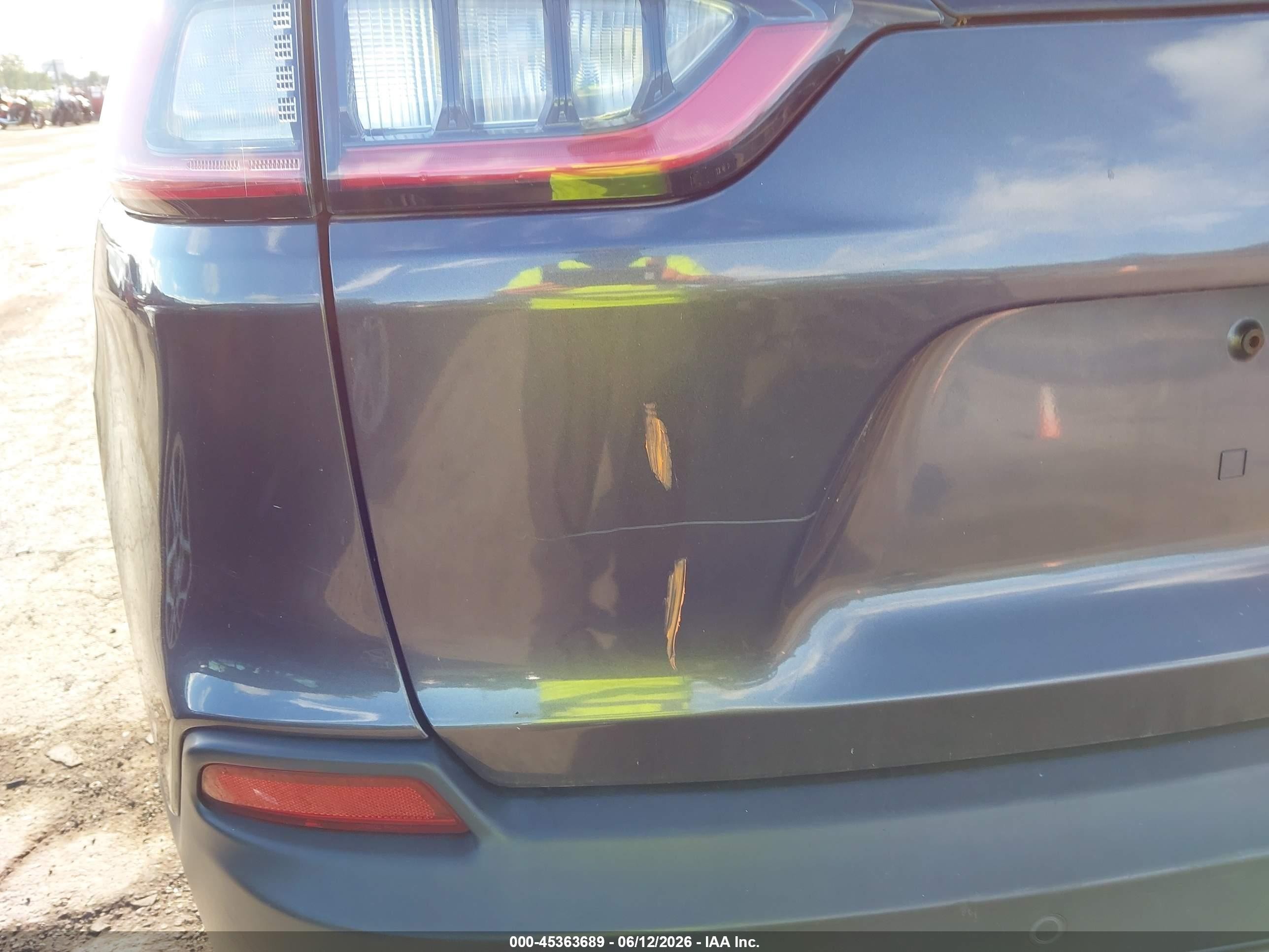 2020 Jeep Cherokee Limited Fwd Gray vin: 1C4PJLDBXLD535472