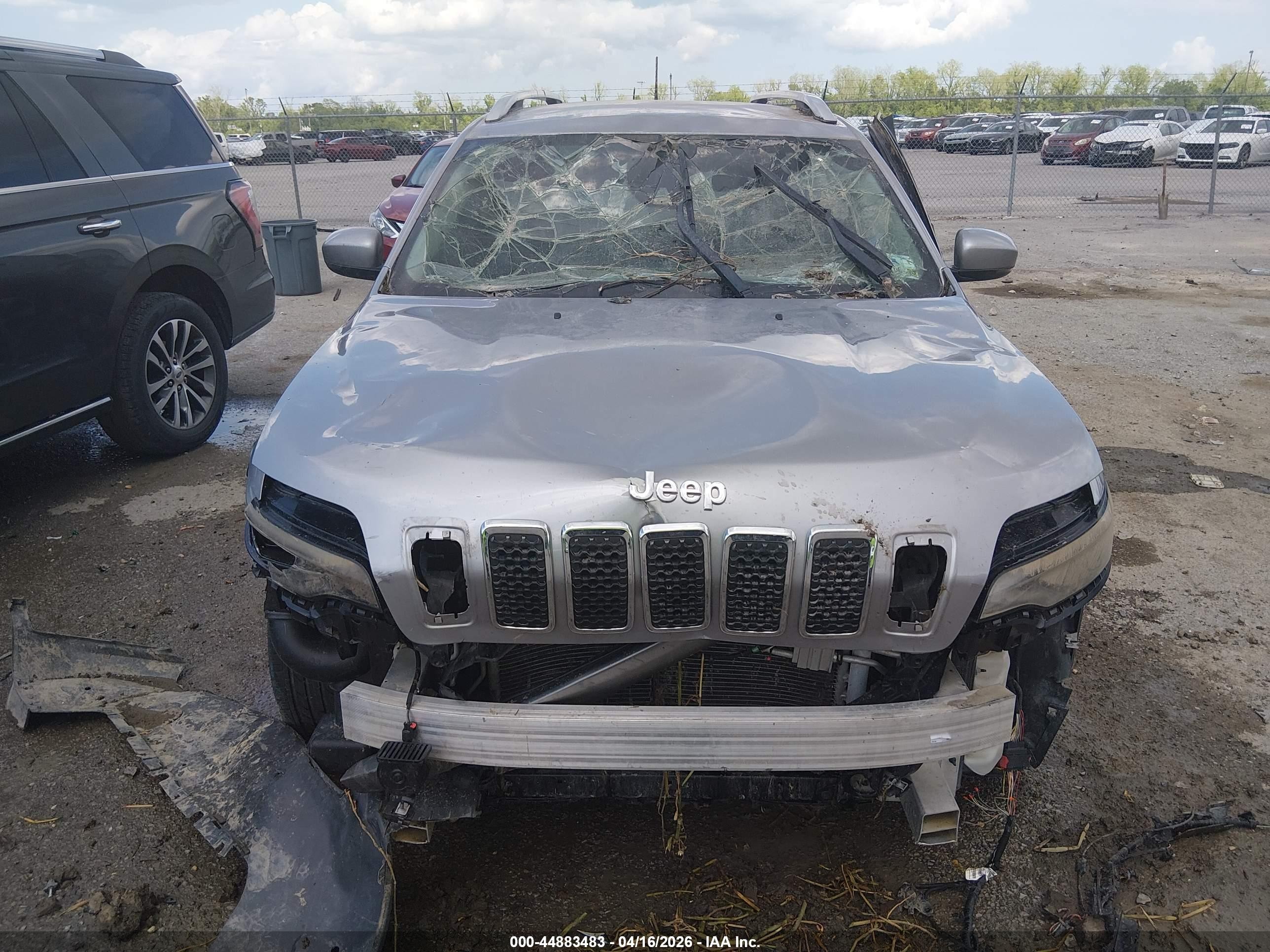 2019 Jeep Cherokee Limited Fwd Gray vin: 1C4PJLDN6KD135773