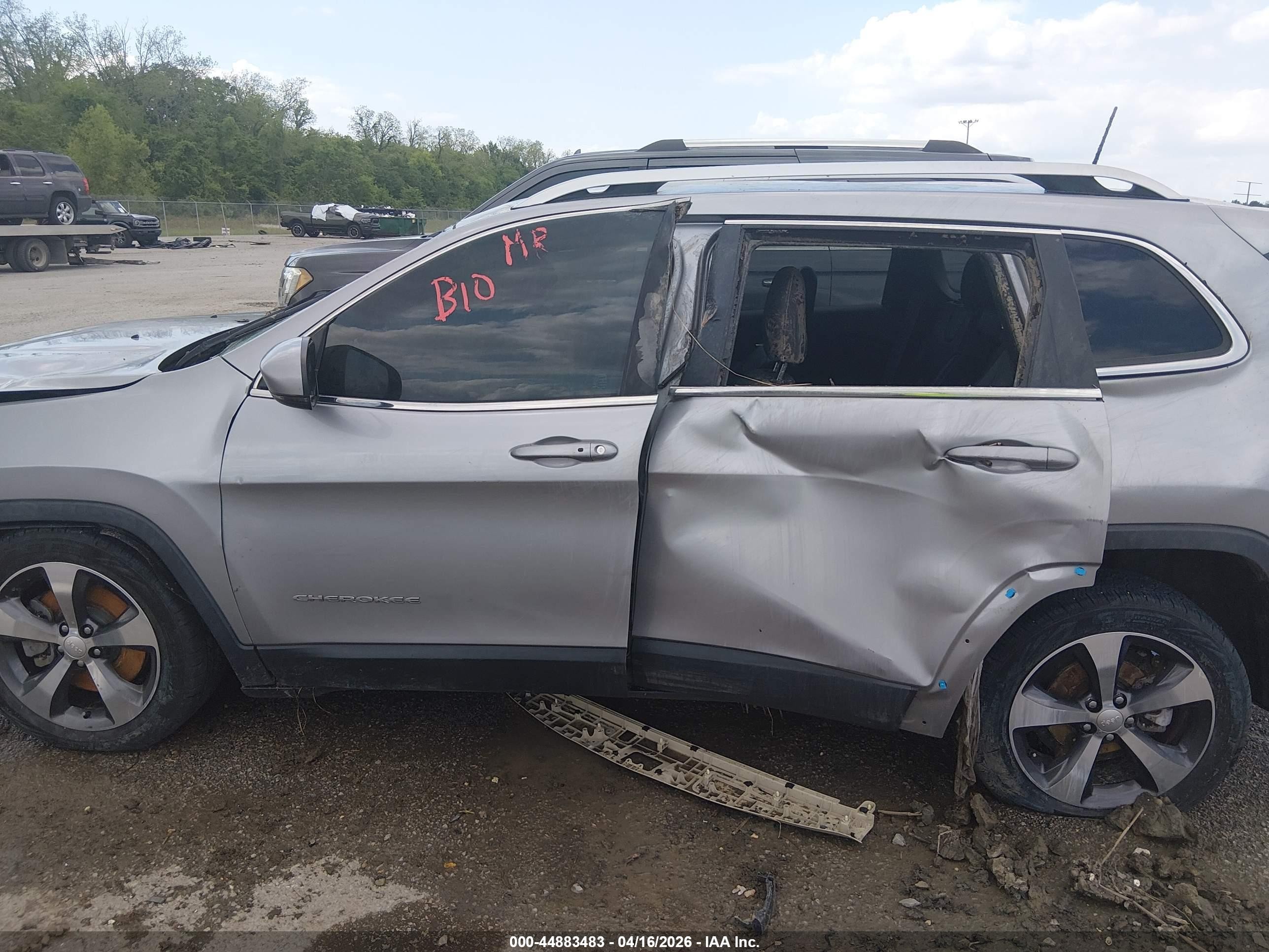 2019 Jeep Cherokee Limited Fwd Gray vin: 1C4PJLDN6KD135773