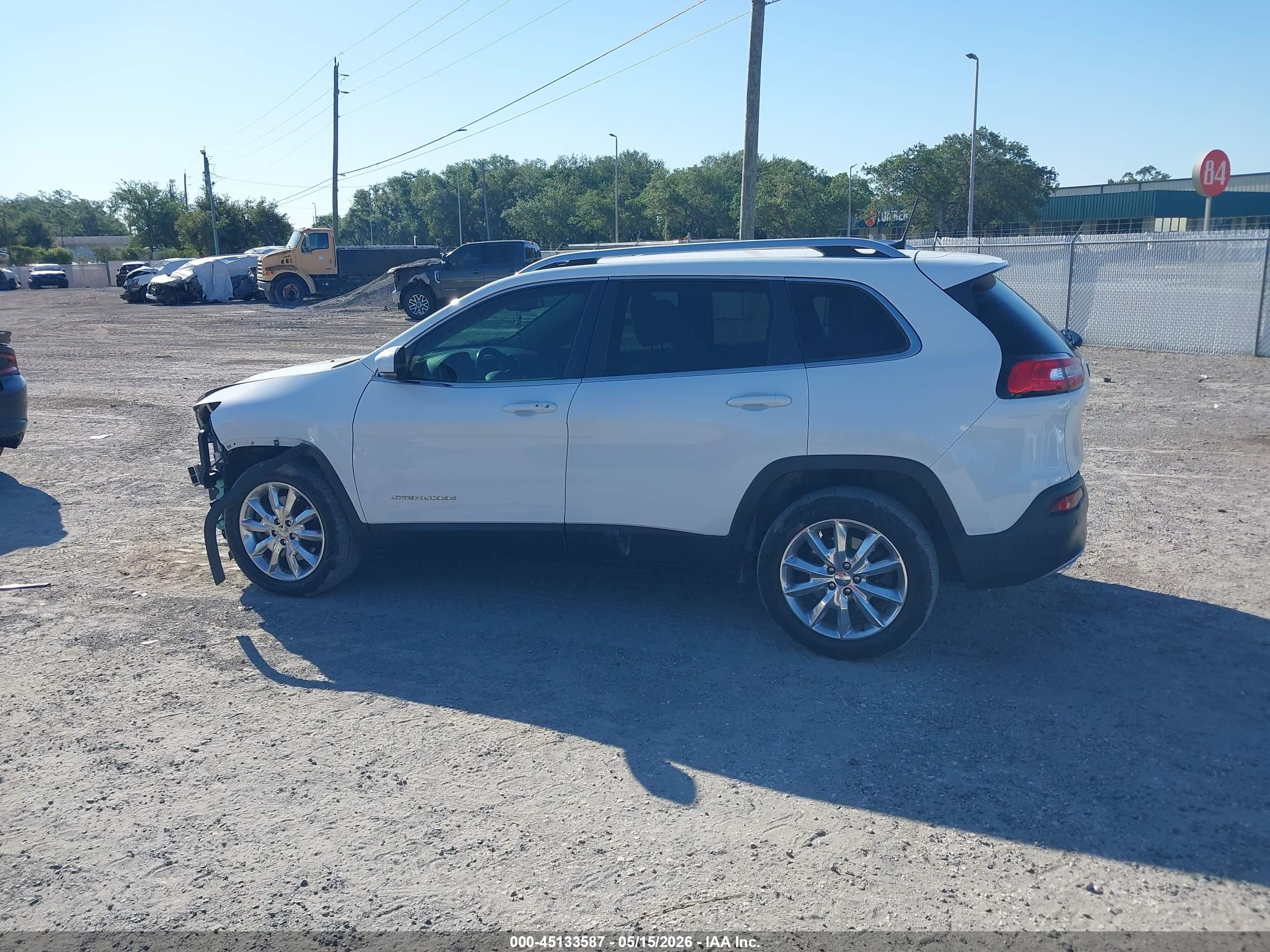 2017 Jeep Cherokee Limited Fwd White vin: 1C4PJLDS1HW602892