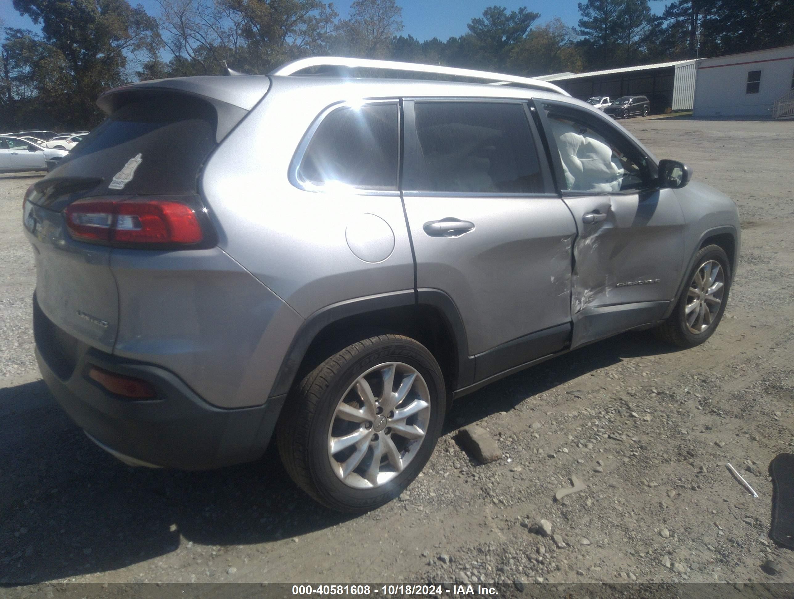 2017 Jeep Cherokee Limited Fwd Silver vin: 1C4PJLDS2HW502493