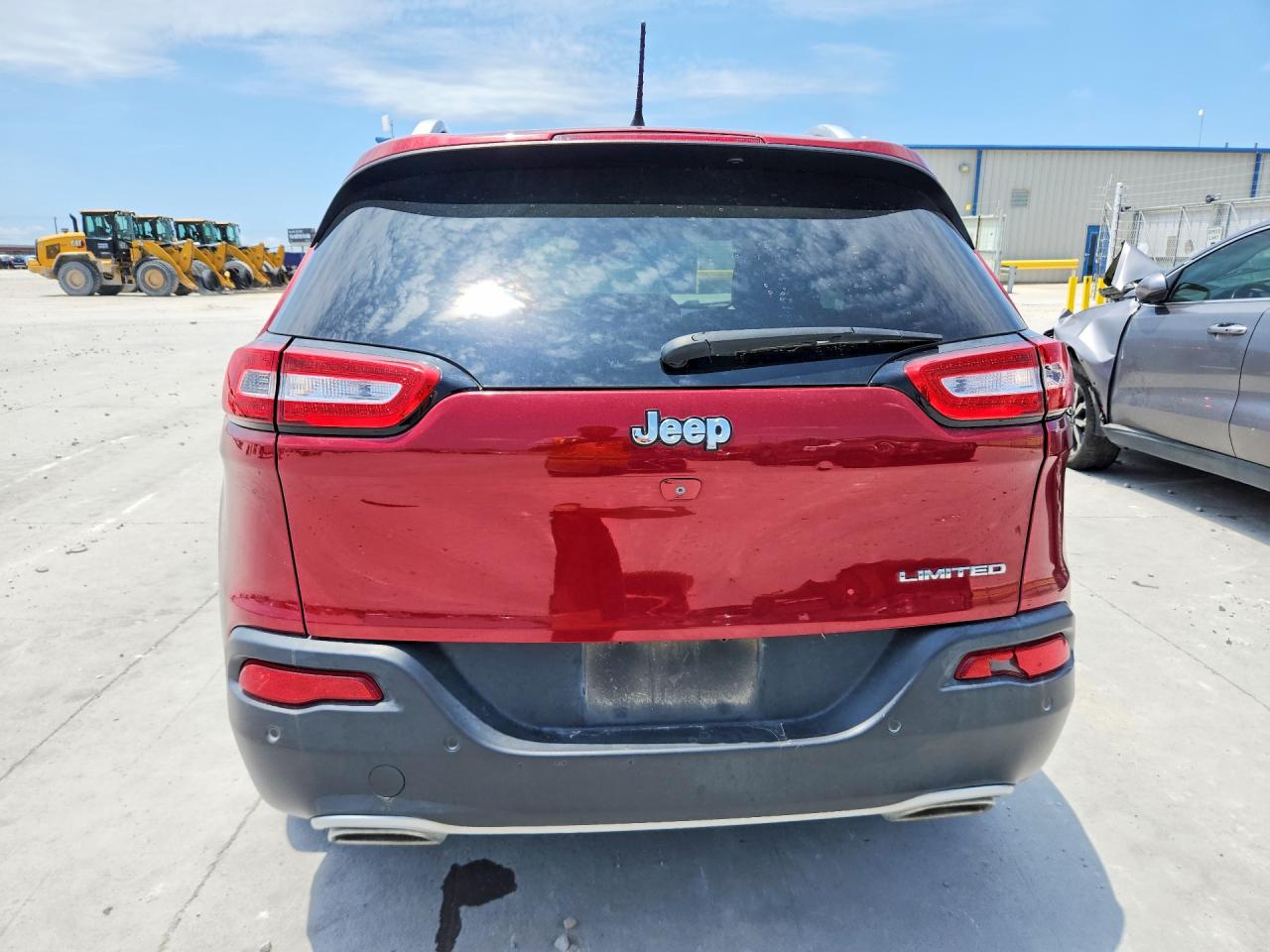 2015 Jeep Cherokee Limited Red vin: 1C4PJLDS3FW526511