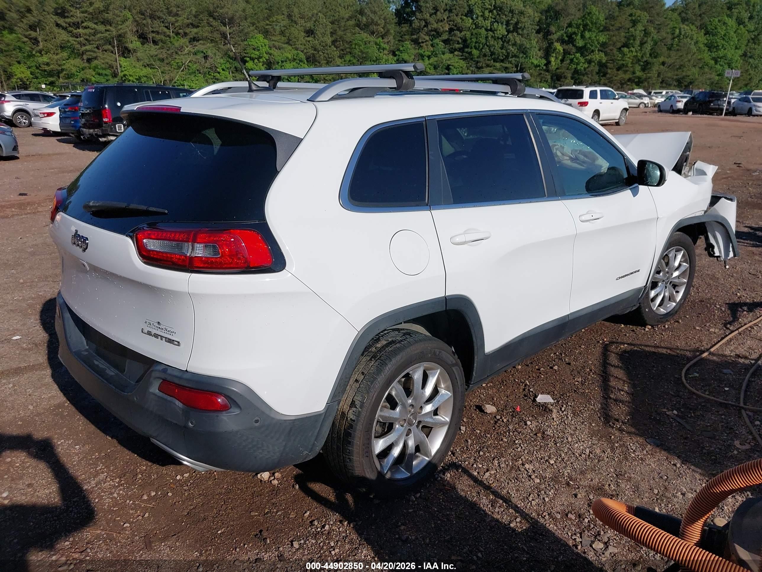 2015 Jeep Cherokee Limited White vin: 1C4PJLDS6FW579817