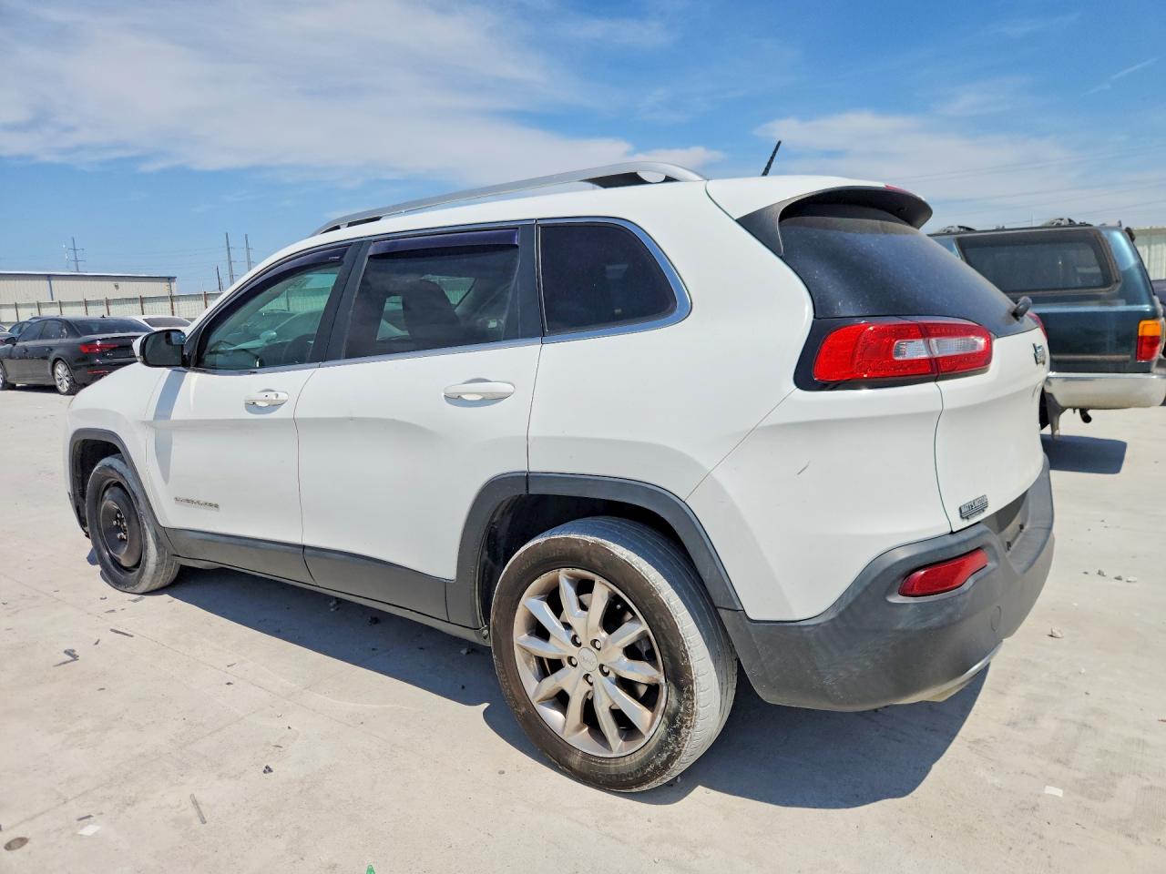 2015 Jeep Cherokee Limited White vin: 1C4PJLDS6FW590378