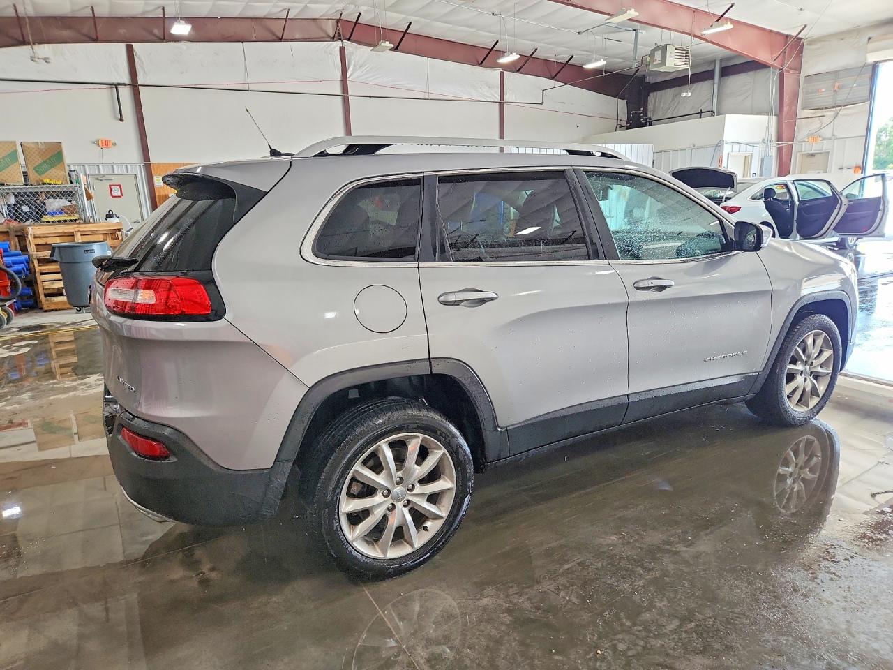 2015 Jeep Cherokee Limited Gray vin: 1C4PJLDS6FW628627