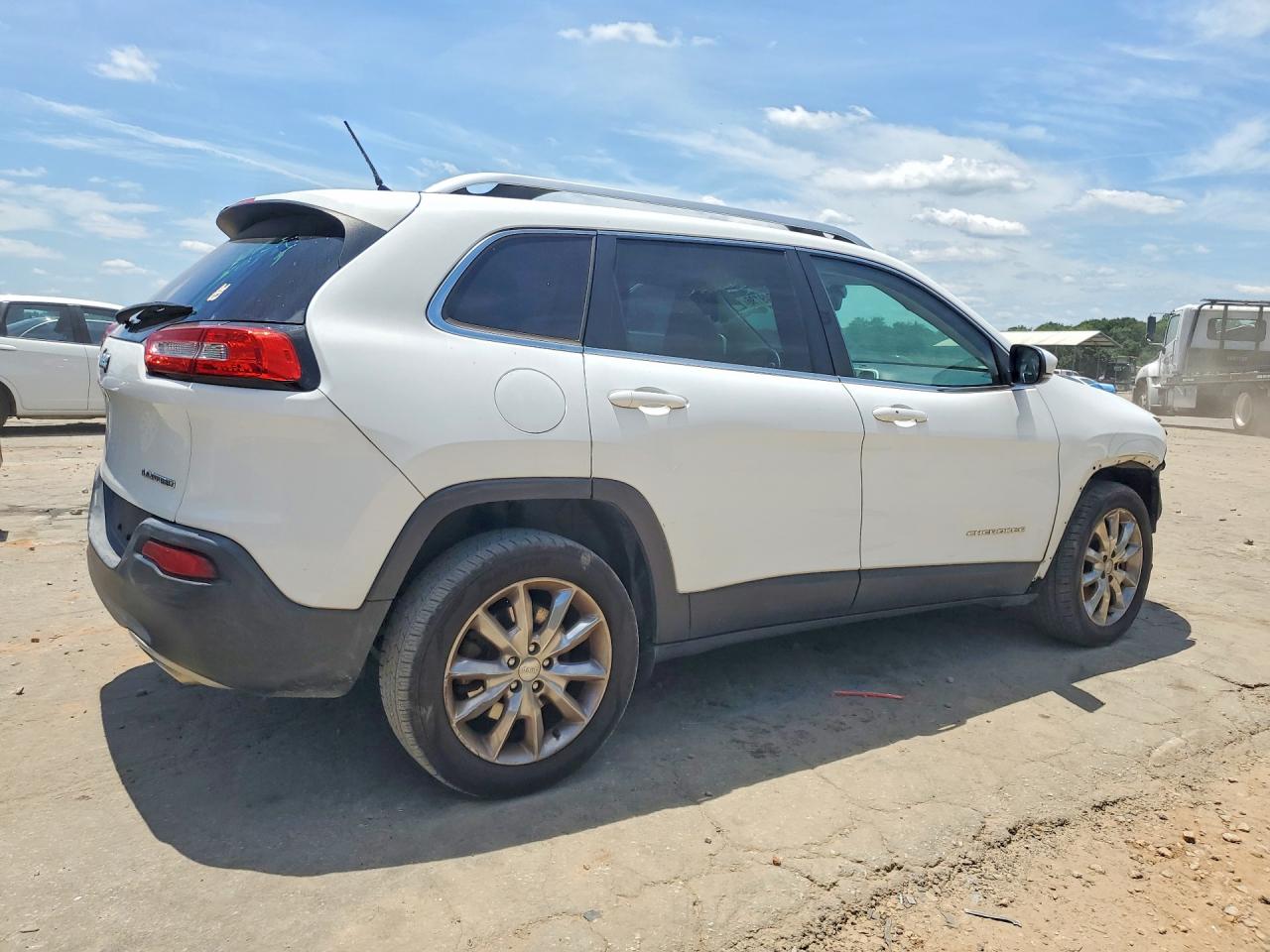 2015 Jeep Cherokee Limited White vin: 1C4PJLDS6FW671512