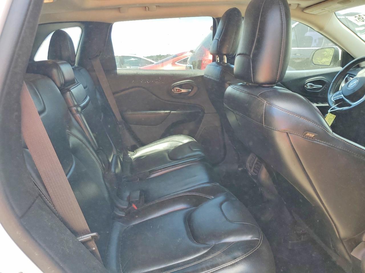 2015 Jeep Cherokee Limited White vin: 1C4PJLDS6FW671512