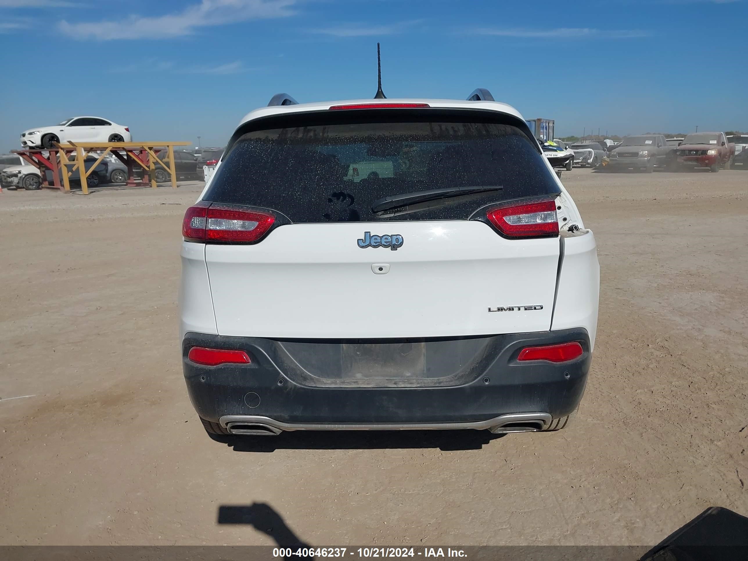 2017 Jeep Cherokee Limited Fwd White vin: 1C4PJLDS8HW642810