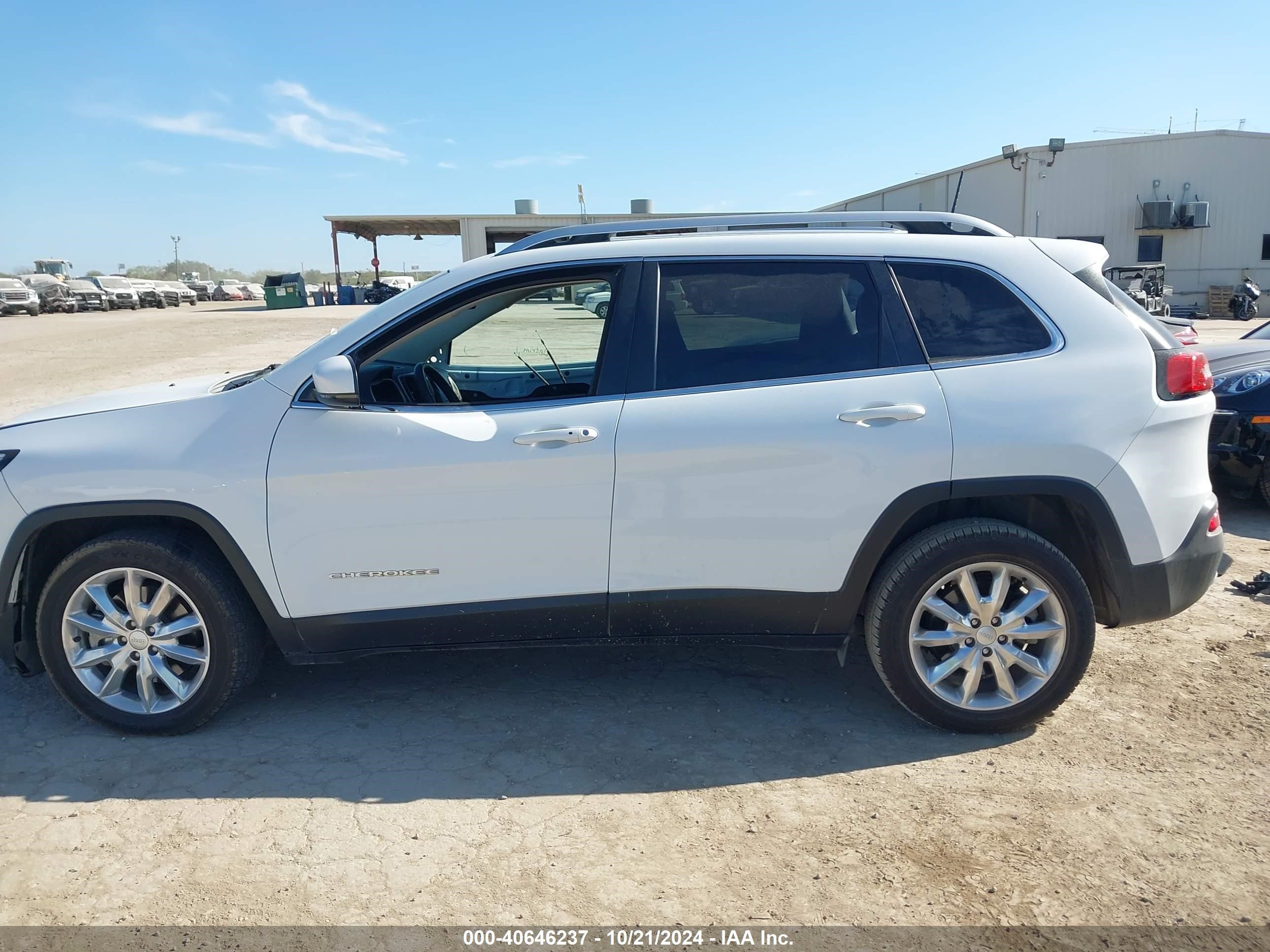 2017 Jeep Cherokee Limited Fwd White vin: 1C4PJLDS8HW642810