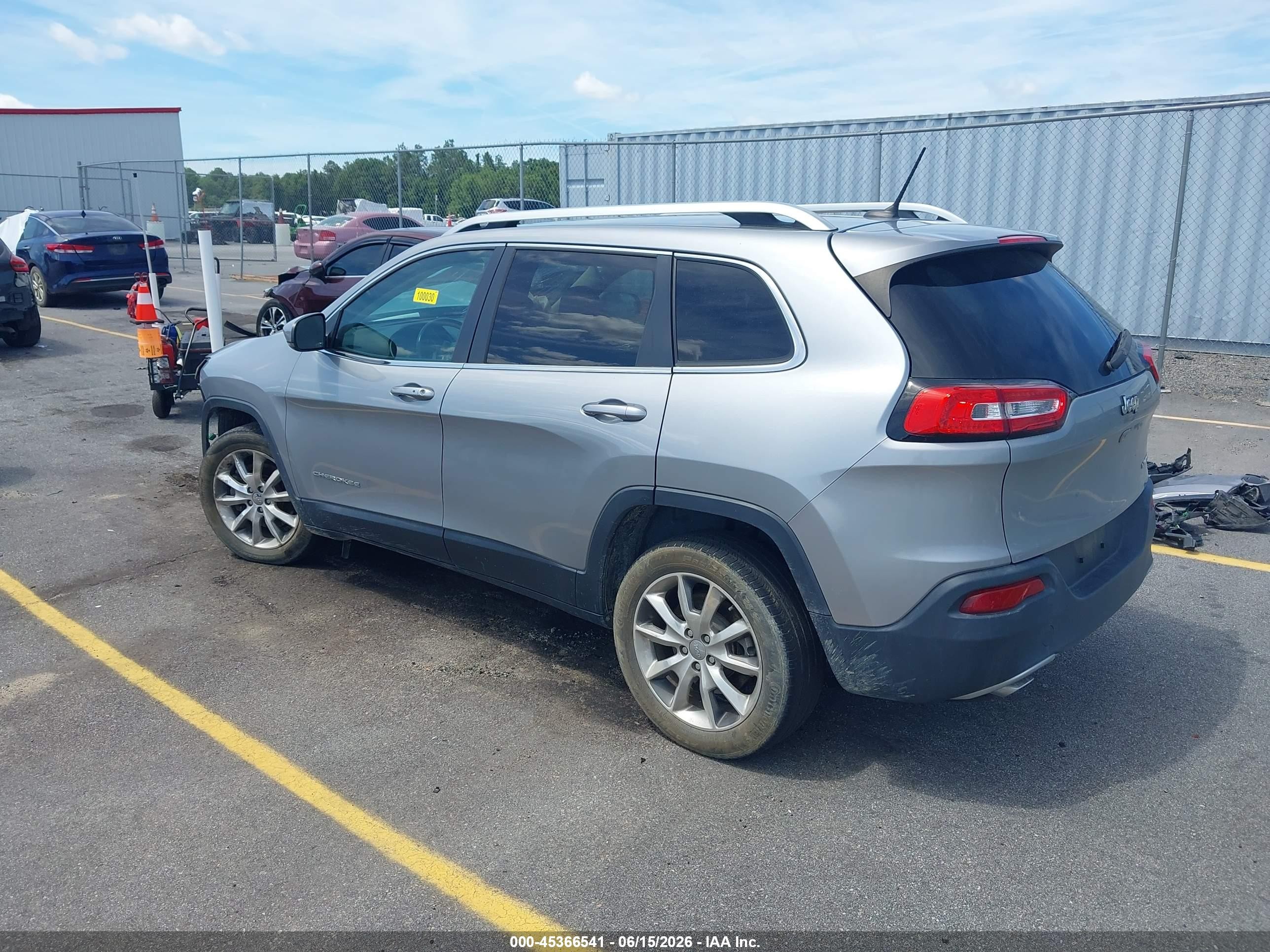 2014 Jeep Cherokee Limited Silver vin: 1C4PJLDS9EW153988