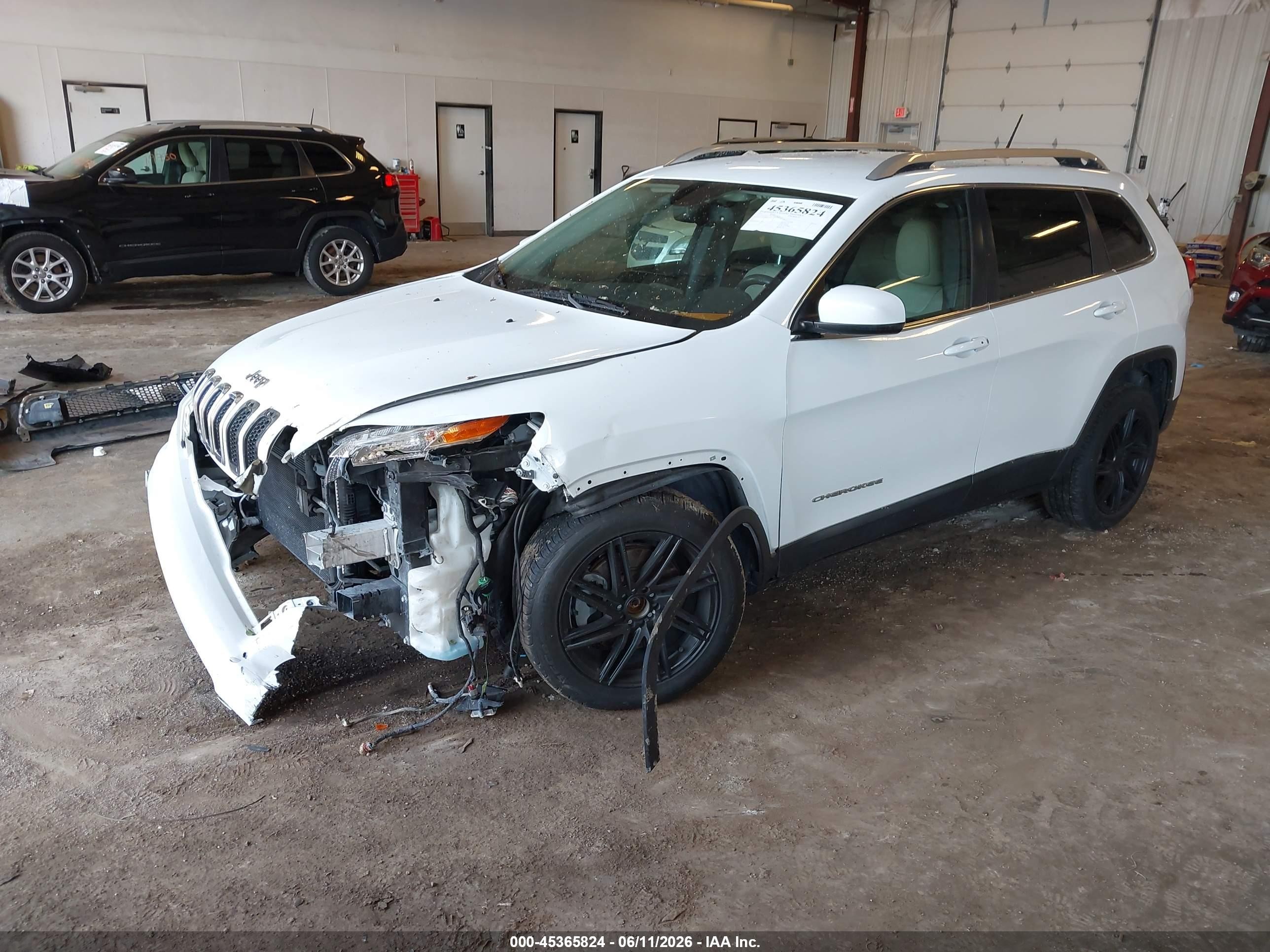 2015 Jeep Cherokee Limited Белый vin: 1C4PJLDS9FW547606