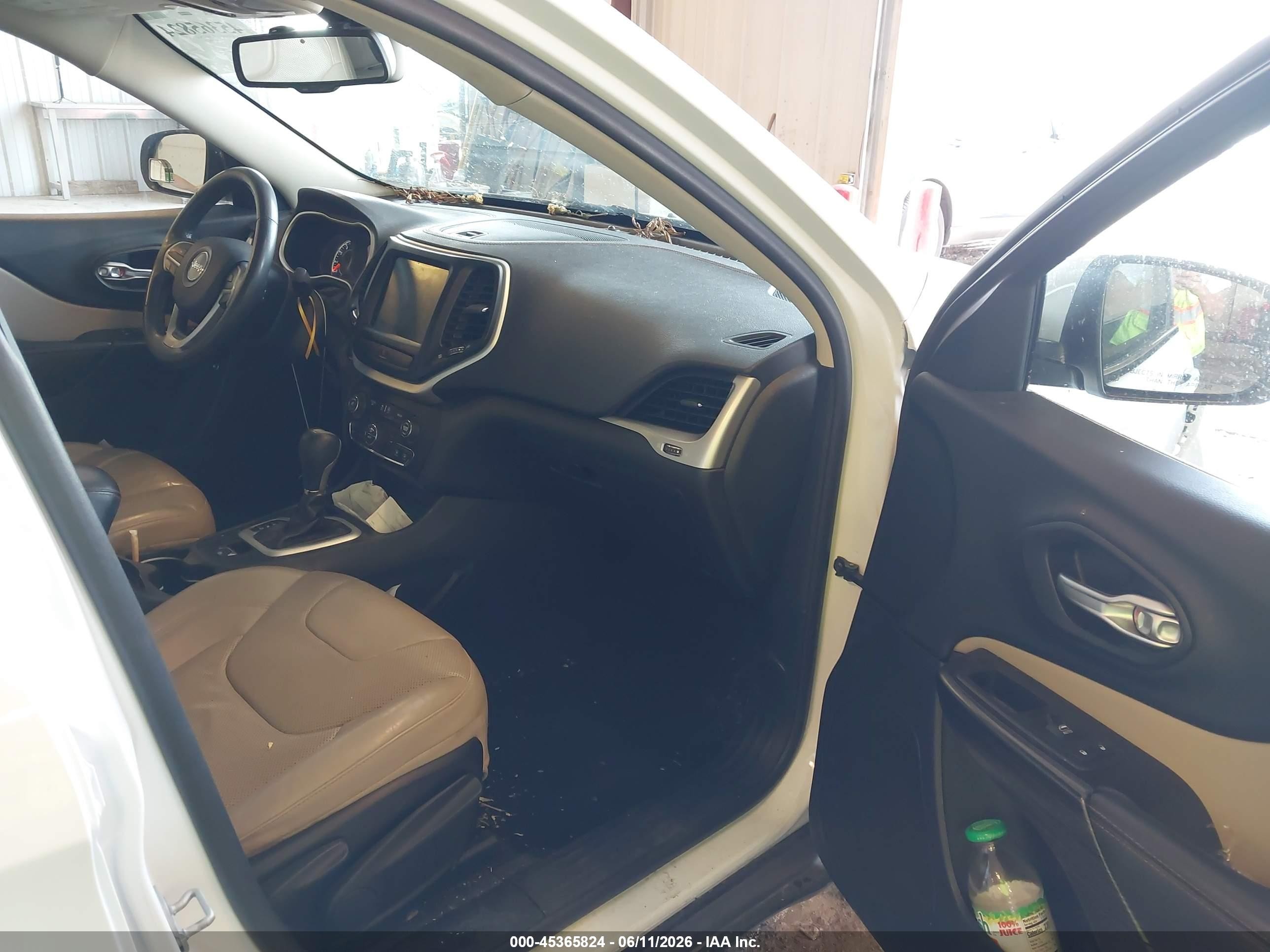 2015 Jeep Cherokee Limited Белый vin: 1C4PJLDS9FW547606