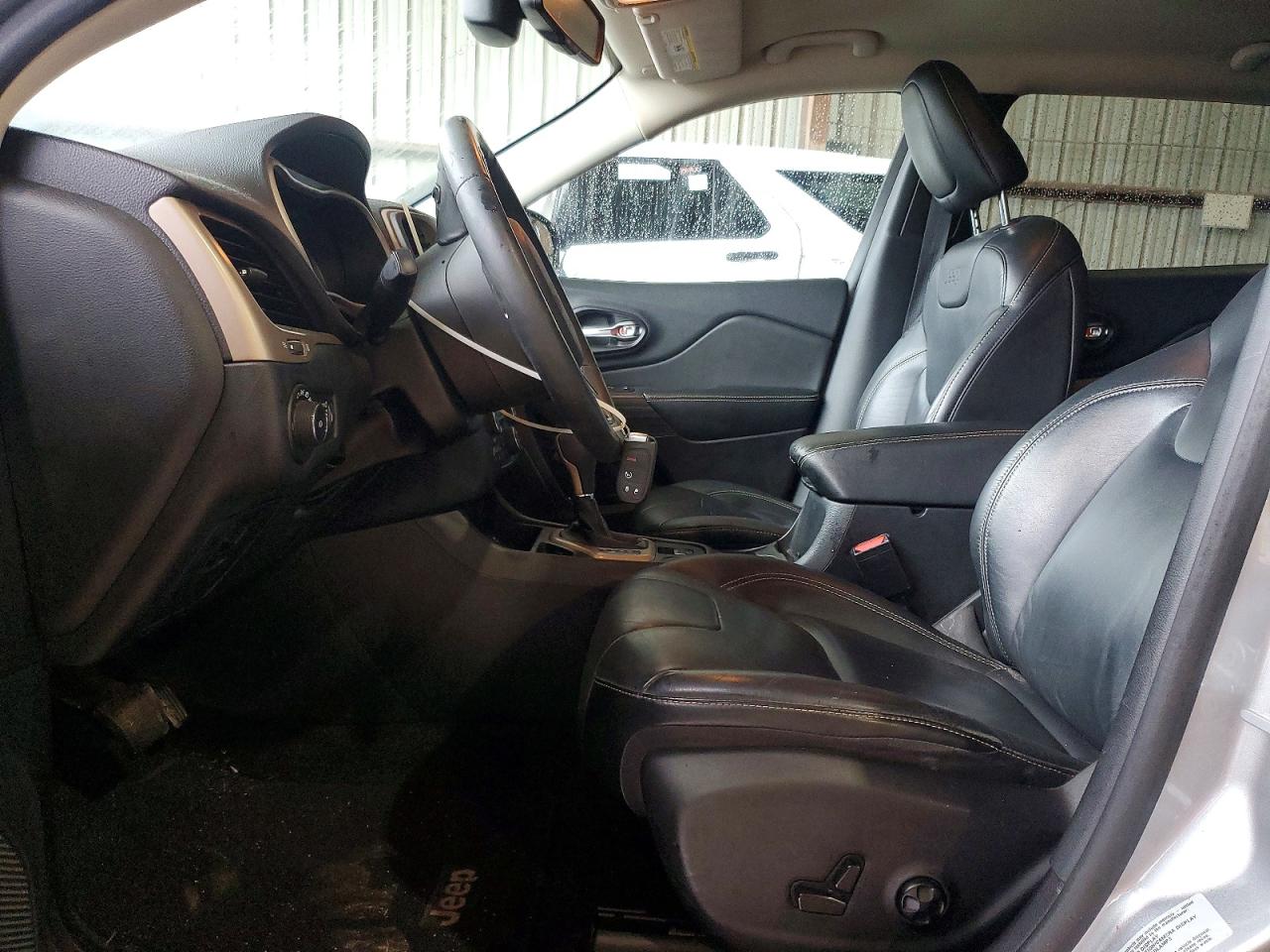 2015 Jeep Cherokee Limited Silver vin: 1C4PJLDS9FW684352