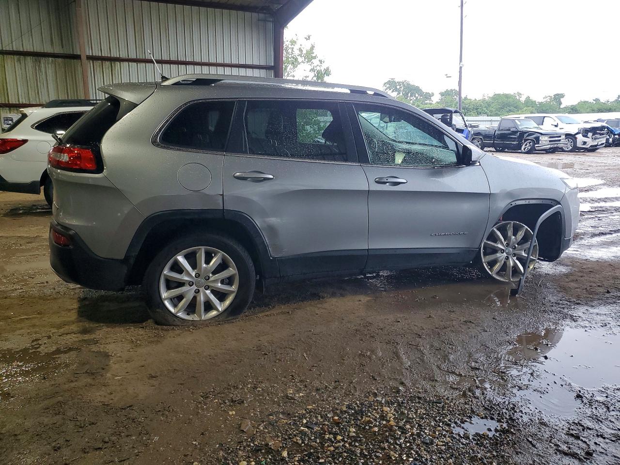 2015 Jeep Cherokee Limited Silver vin: 1C4PJLDS9FW684352