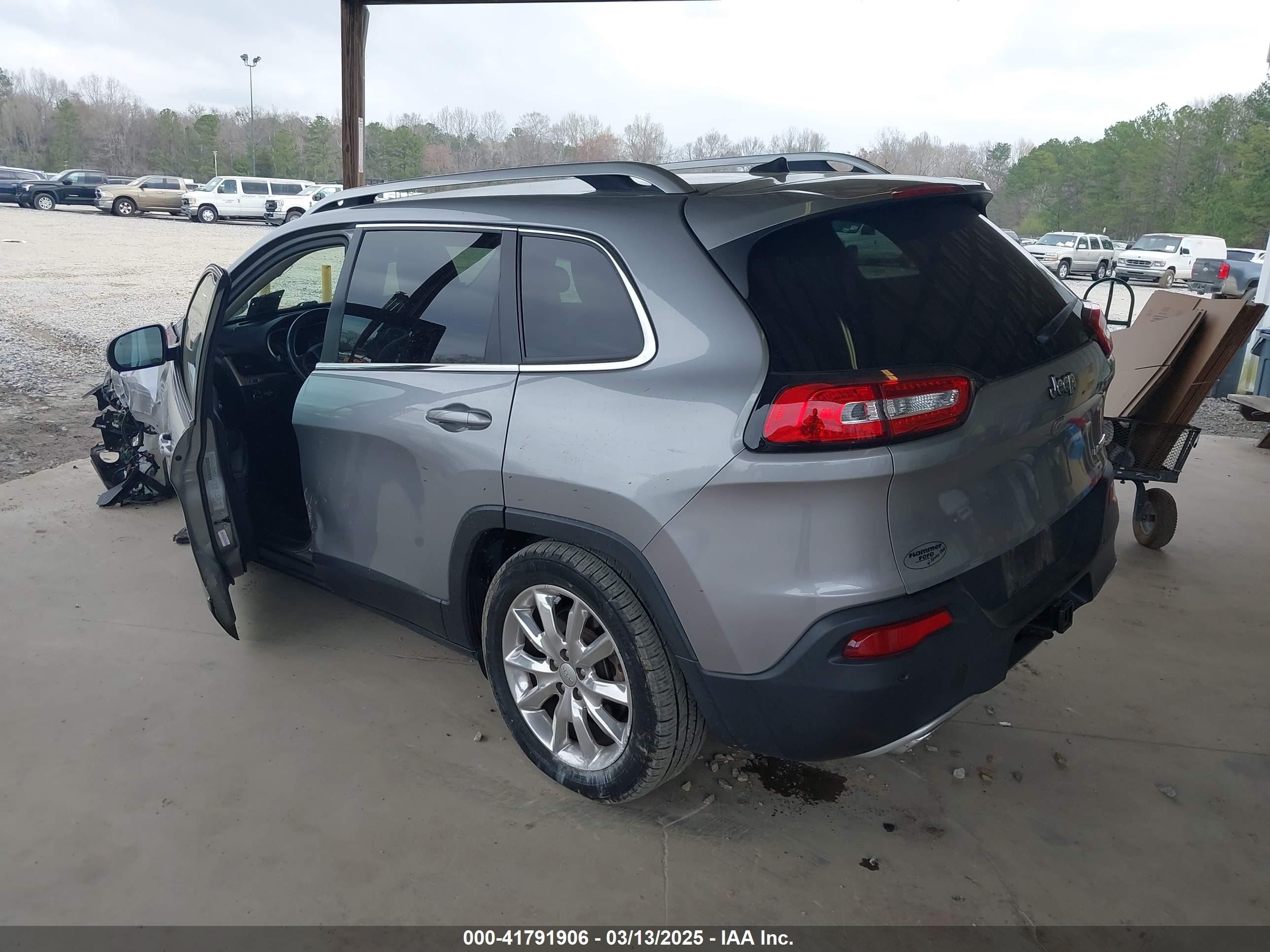 2017 Jeep Cherokee Limited Fwd Silver vin: 1C4PJLDS9HW650690