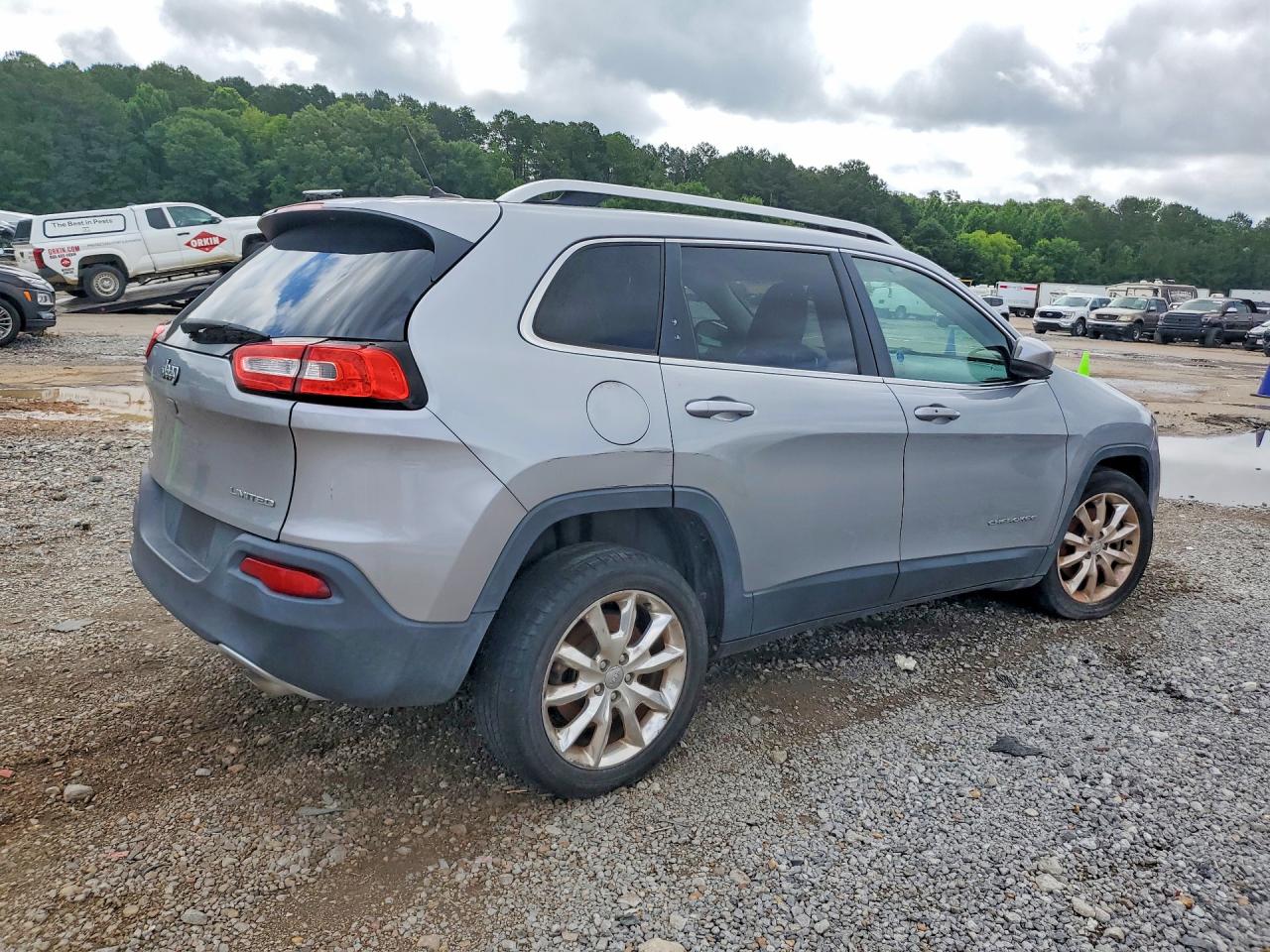 2014 Jeep Cherokee Limited Silver vin: 1C4PJLDSXEW144054