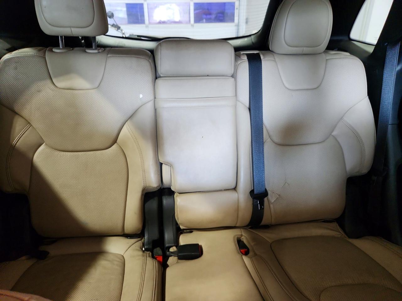 2015 Jeep Cherokee Limited White vin: 1C4PJLDSXFW517689