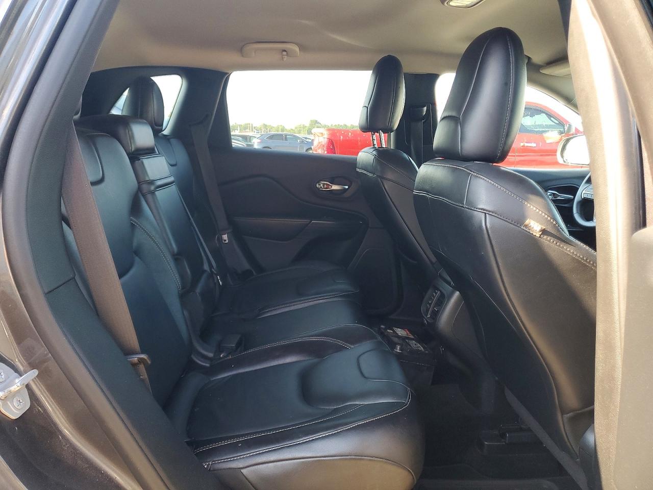2015 Jeep Cherokee Limited Gray vin: 1C4PJLDSXFW518499