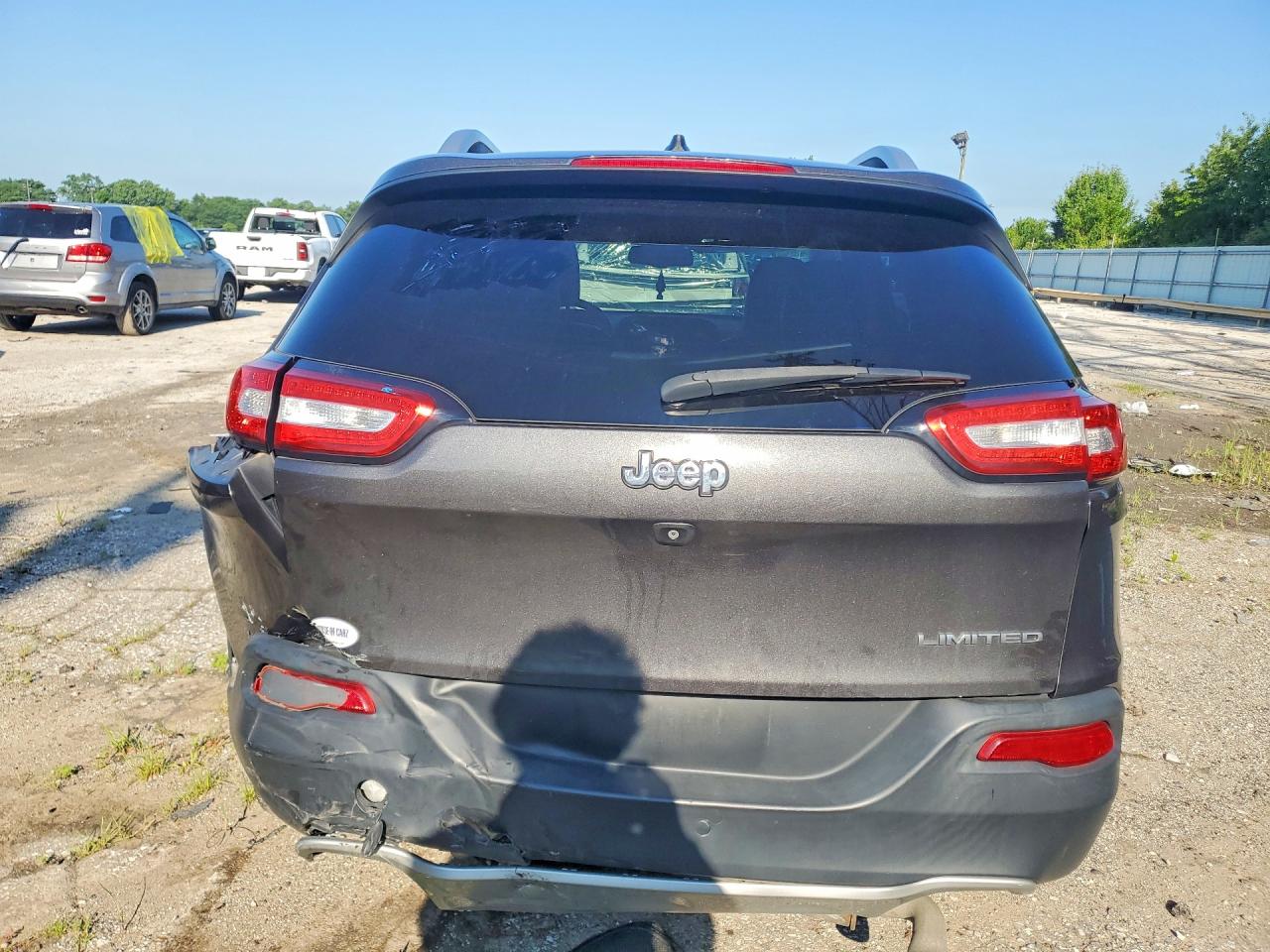2015 Jeep Cherokee Limited Gray vin: 1C4PJLDSXFW518499