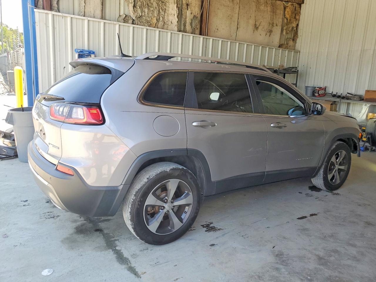 2019 Jeep Cherokee Limited Gray vin: 1C4PJLDX6KD273105