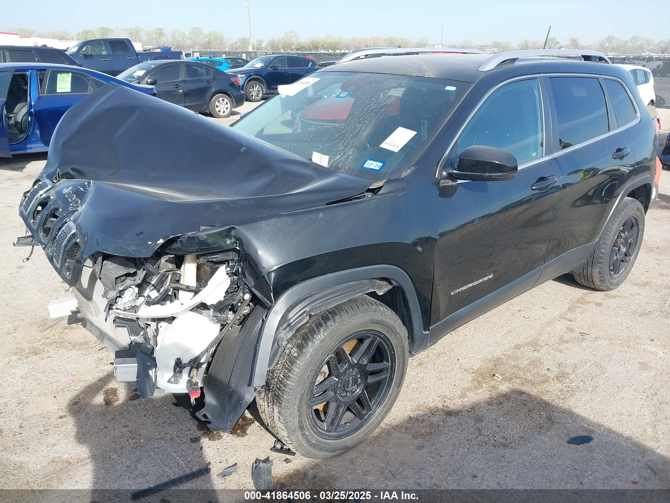 2021 Jeep Cherokee Latitude Plus Fwd Black vin: 1C4PJLLB1MD125792